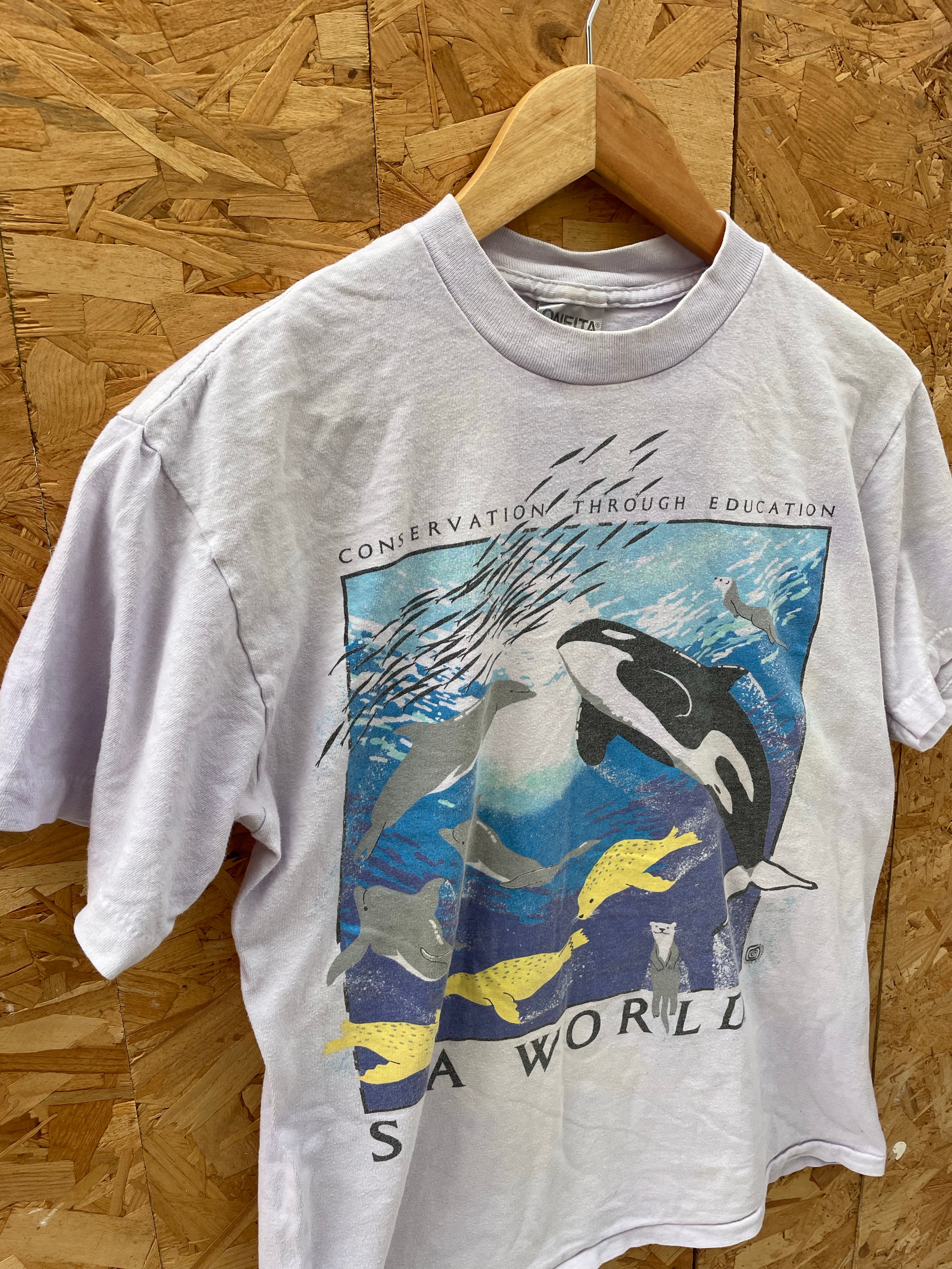 Vintage 90s SeaWorld Whale Graphic Single Stitch Off -White T-Shirt M