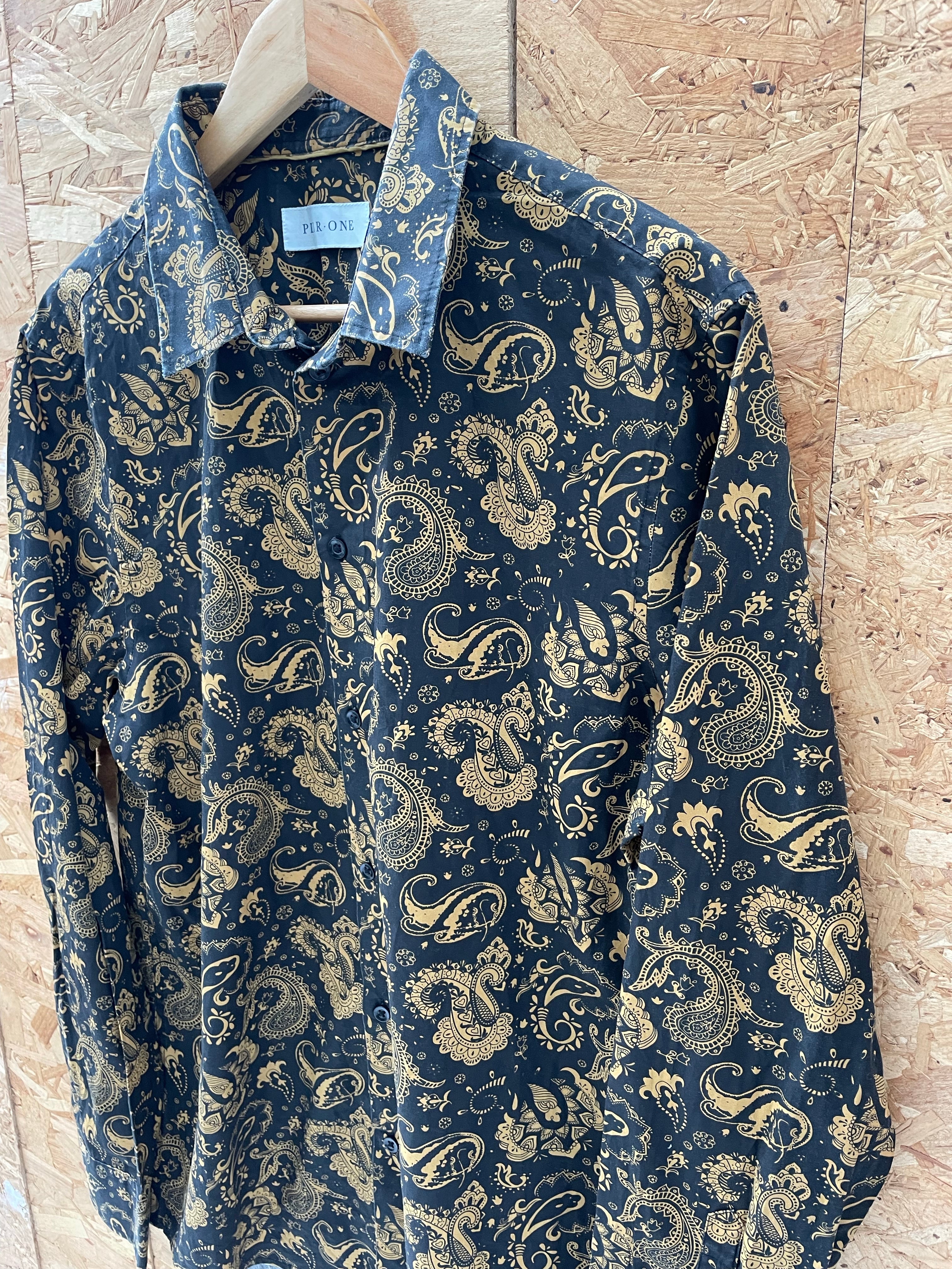 Vintage Y2K Men's Black &amp; Gold Paisley Long Sleeve Shirt Size L by Pier One