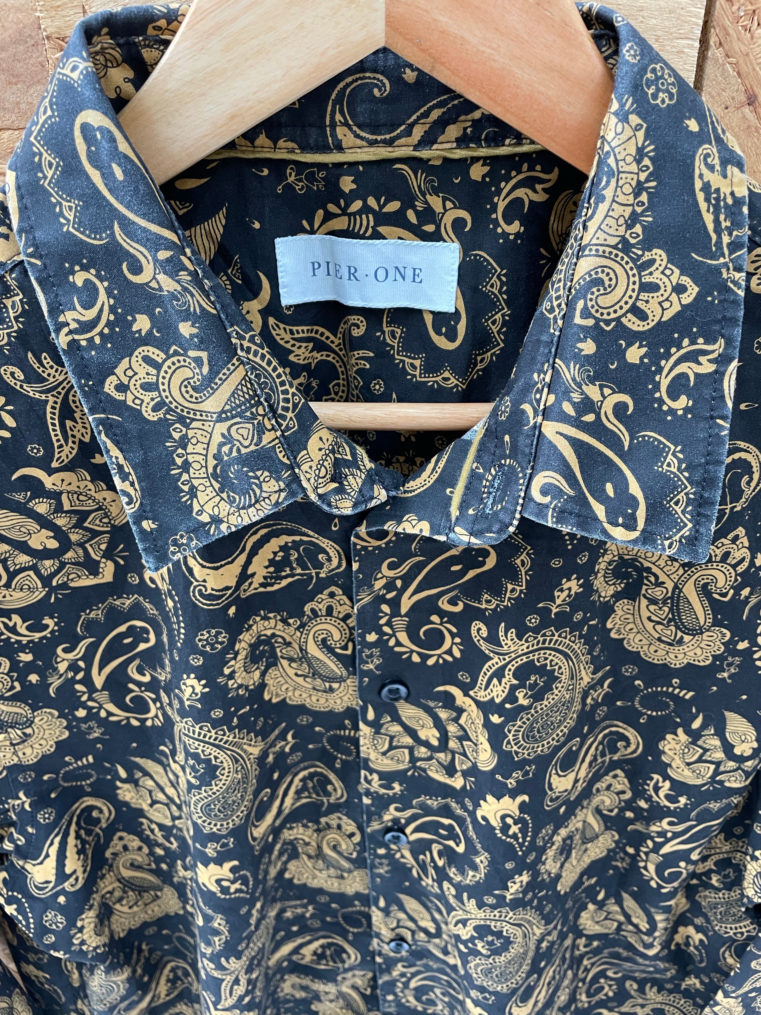 Vintage Y2K Men's Black &amp; Gold Paisley Long Sleeve Shirt Size L by Pier One