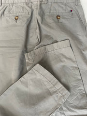 Tommy Hilfiger Men's 32x34 Khaki Pants Chino Trousers Gray Beige