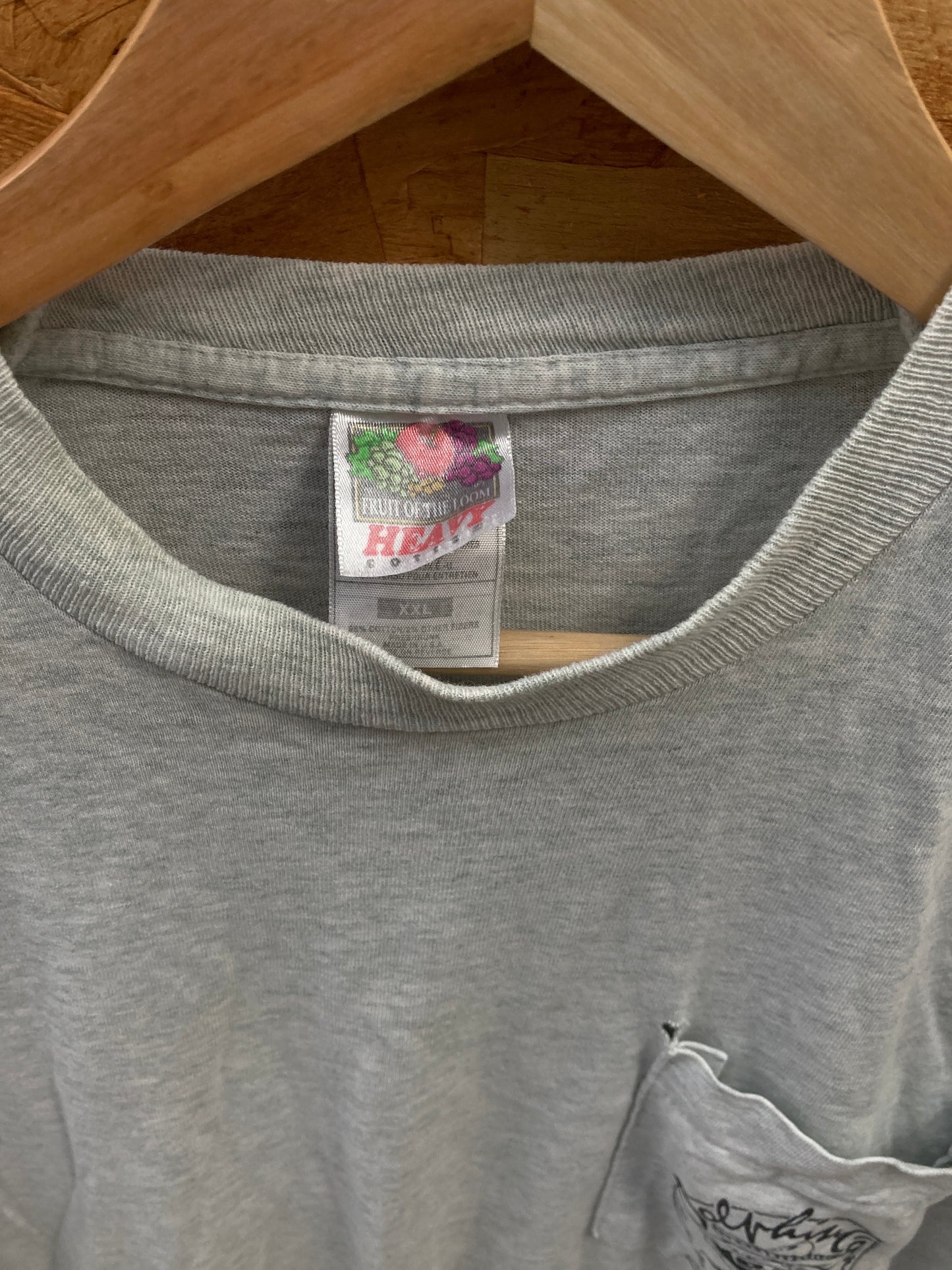 Vintage 90s Dolphin Cove Oyster Bar single stitch grey pocket t-shirt size XXL