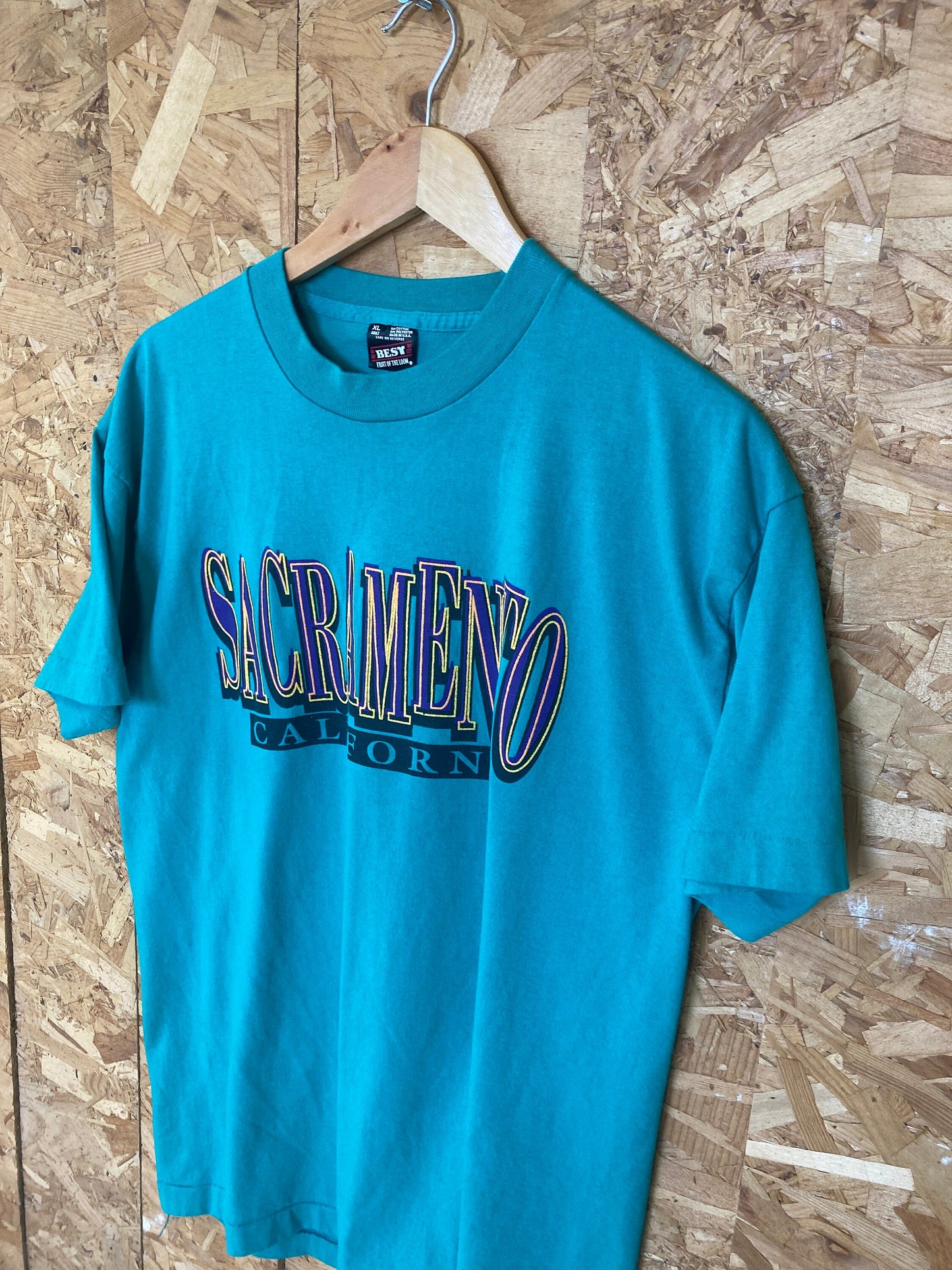 Vintage 80s turquoise green Sacramento USA souvenir single stitch t-shirt size XL