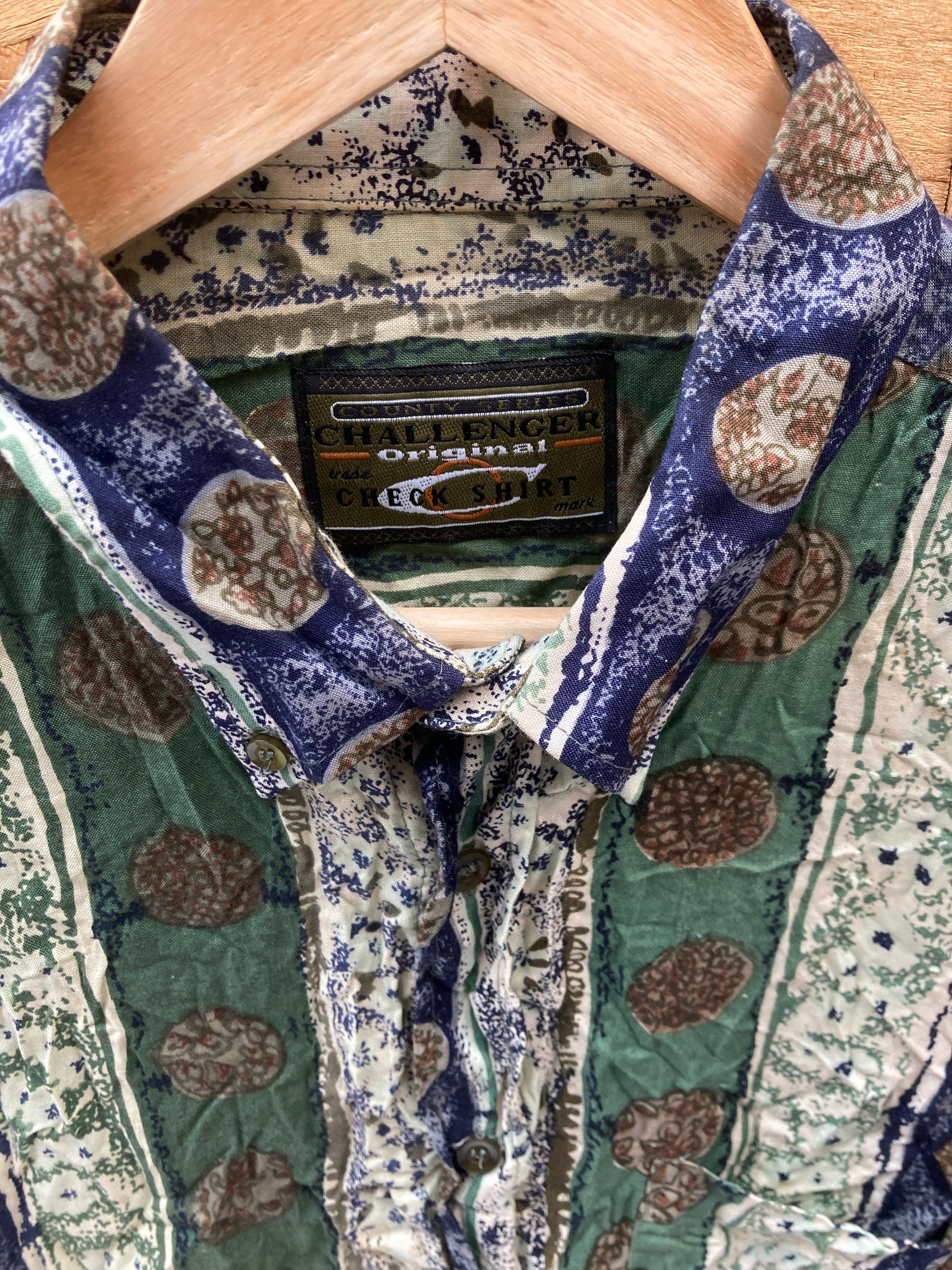 Vintage 90s green blue abstract pattern ugly shirt size medium by Challenger