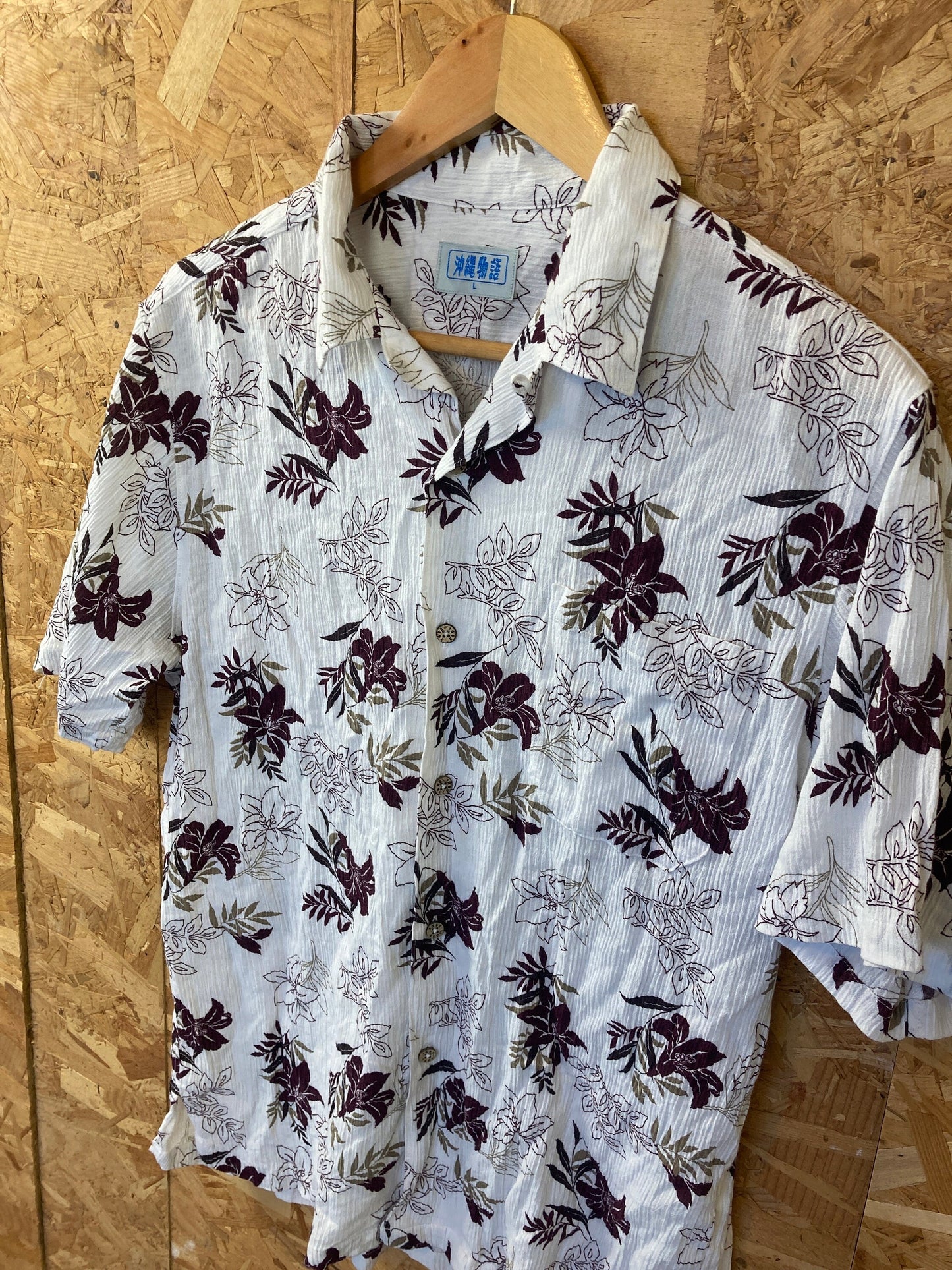 Vintage 80s Japanese crepe fabric botanical floral white brown hawaiian party beach shirt unisex siz