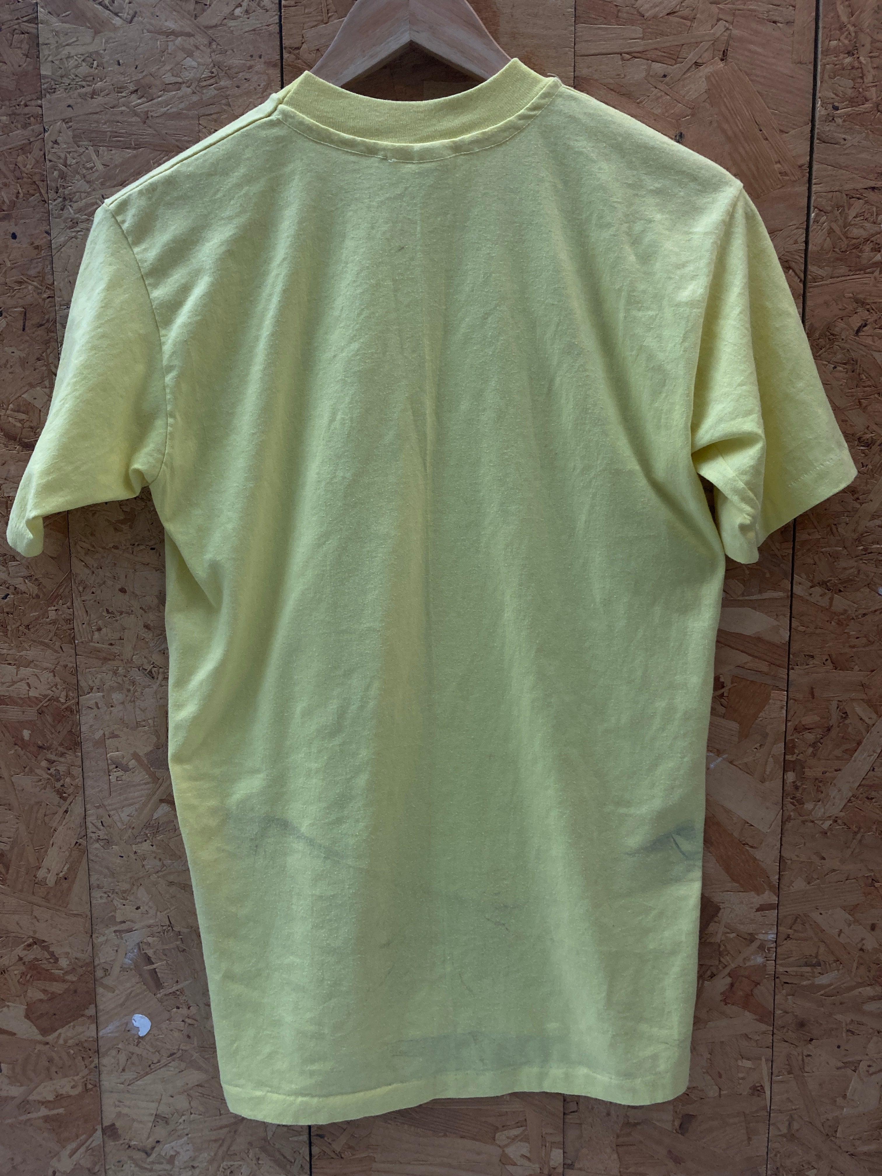 Vintage 90s yellow North Beverly quirky promo single stitch t-shirt size medium