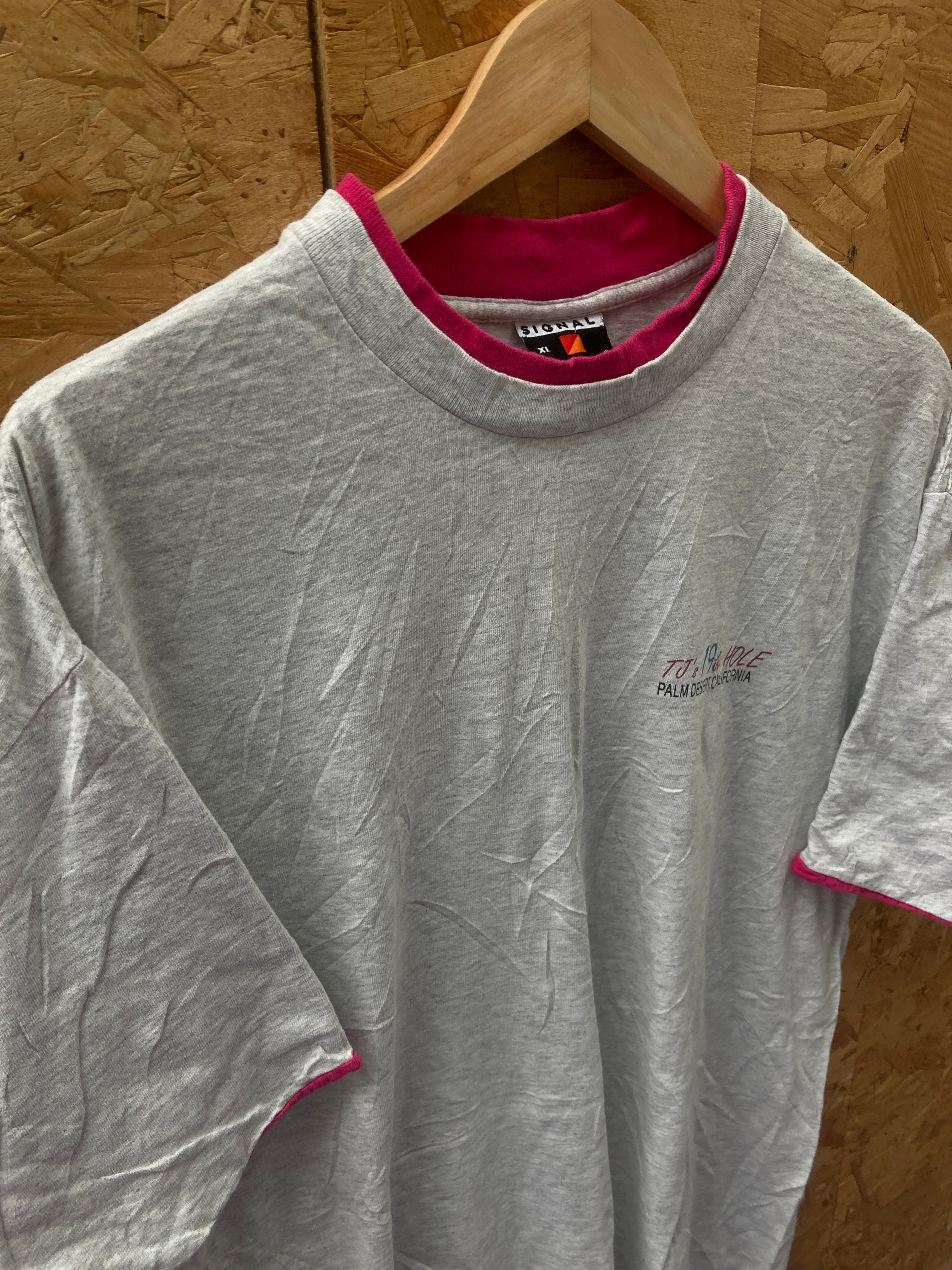 Vintage 90s TJ's 19th Hole sports bar souvenir single stitch t-shirt size XL