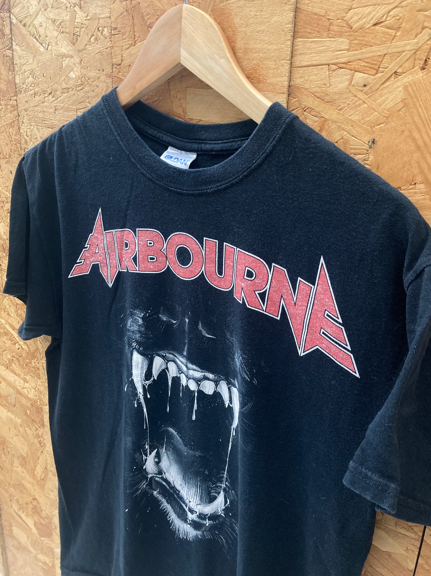 Vintage Airbourne black dog barking tour rock metal band t-shirt size medium