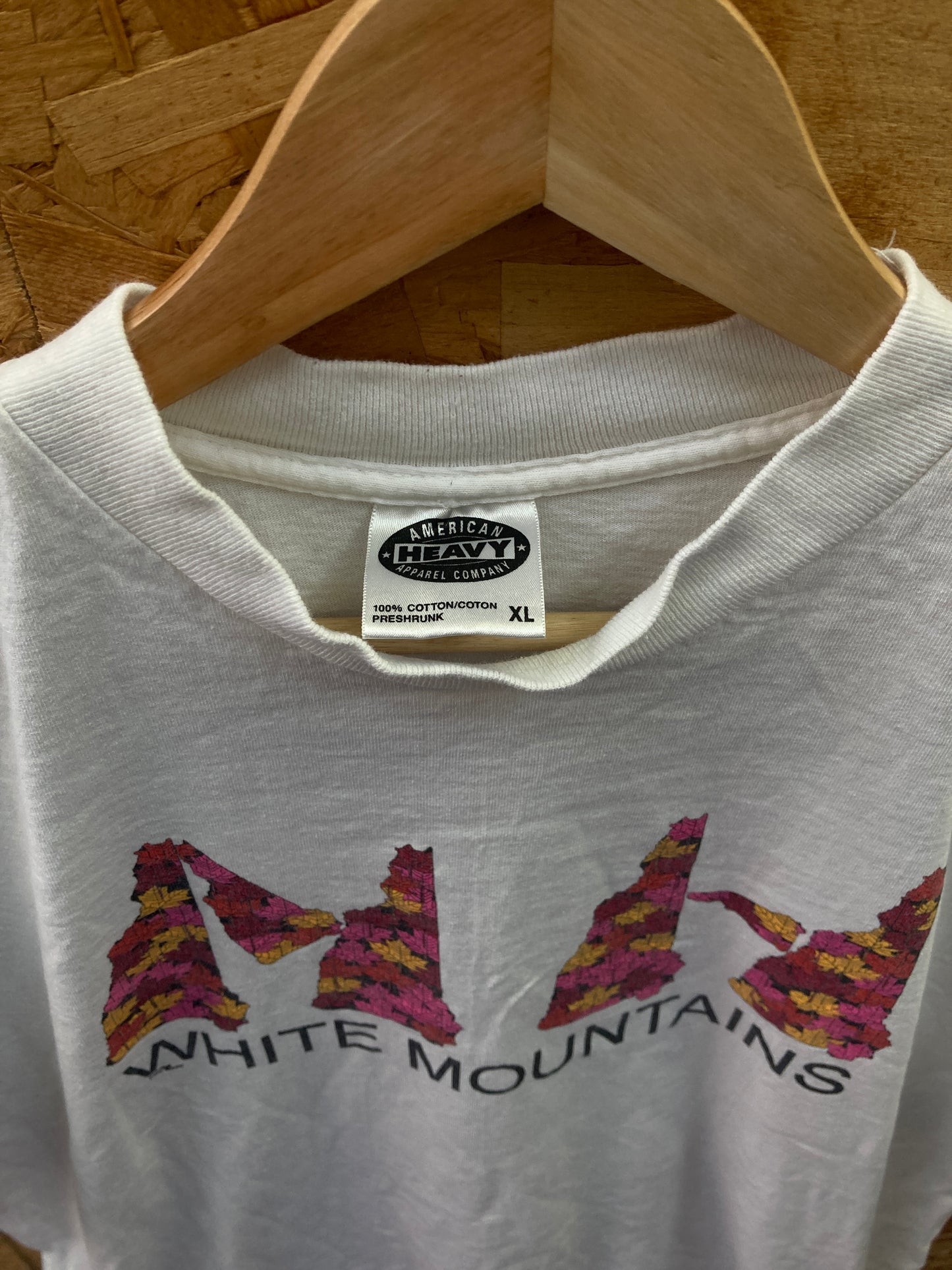 Vintage 90s New Hampshire White Mountains single stitch white t-shirt size XL