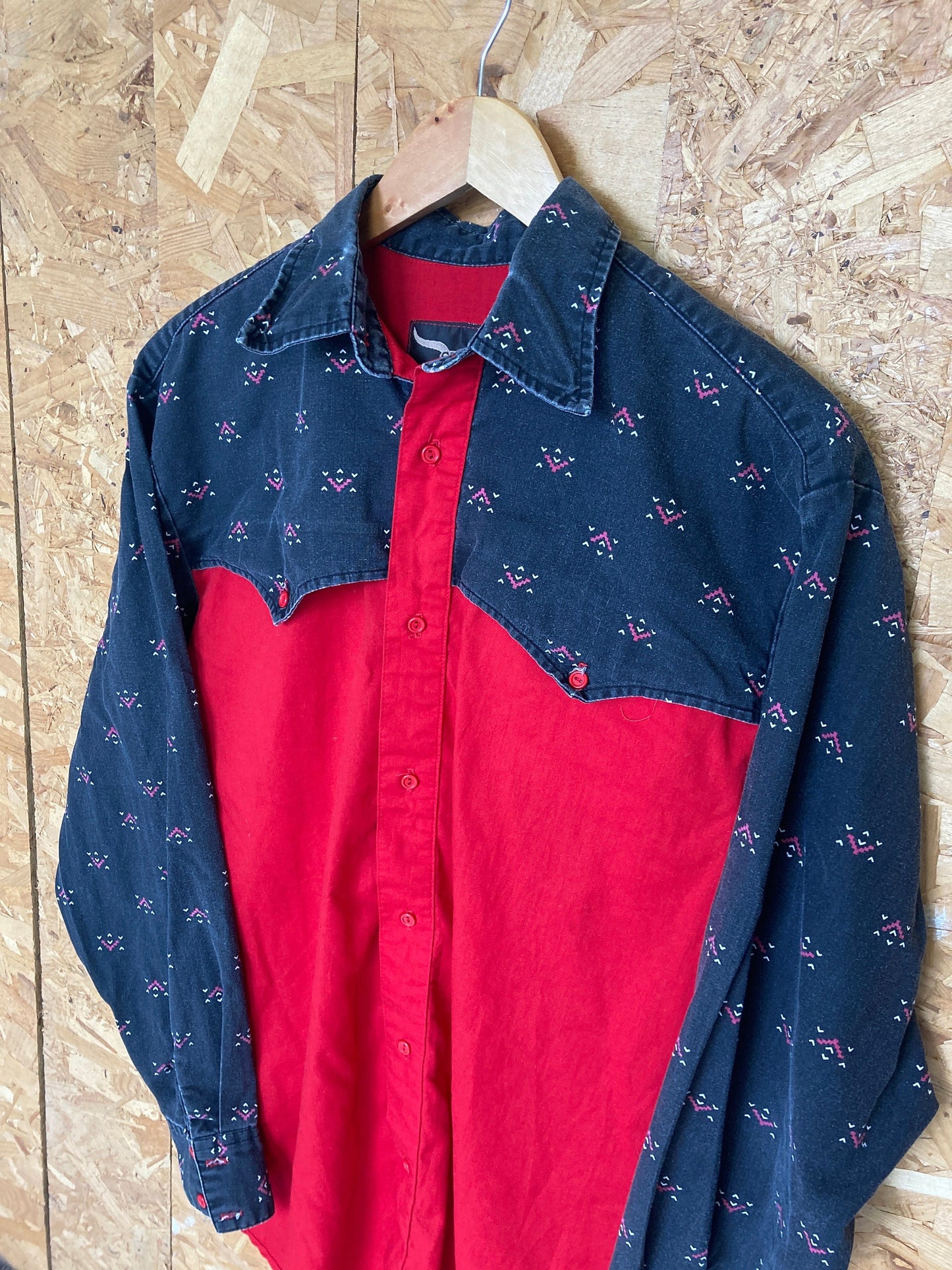 Vintage 80s USA block panel western cowboy shirt red black aztec pattern size medium by Steer West