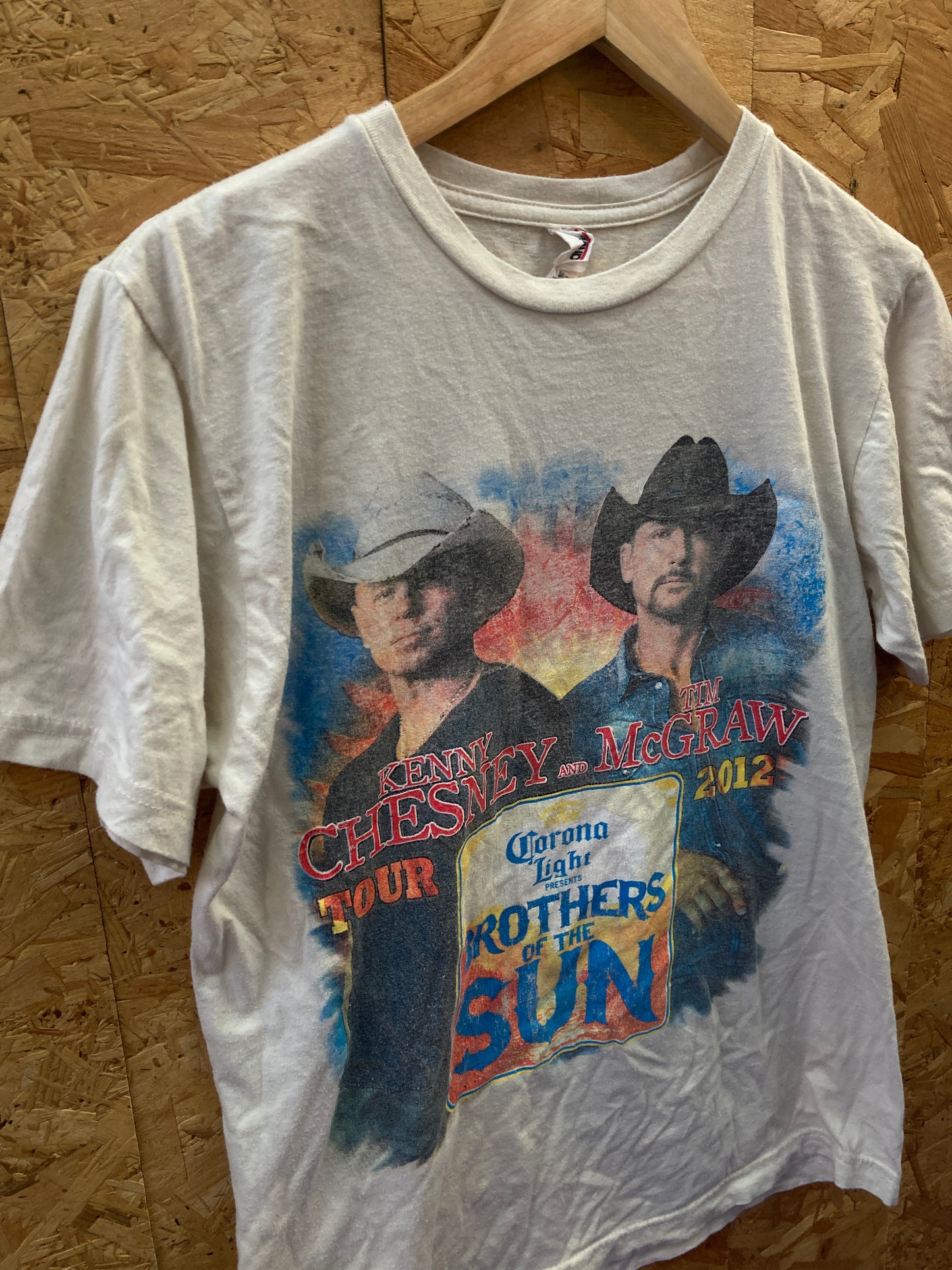 Vintage 2012 Kenny Chesney & Tim Mcgraw country western t-shirt size medium