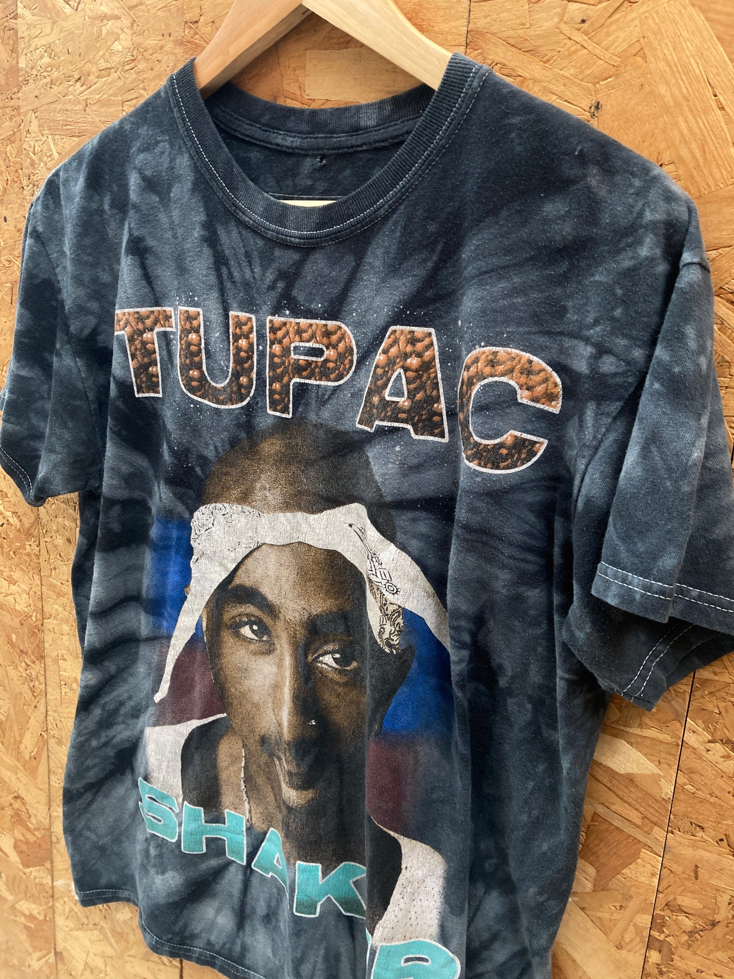 Vintage Y2K navy blue Tupac Shakur tie dye thrashed t-shirt size medium