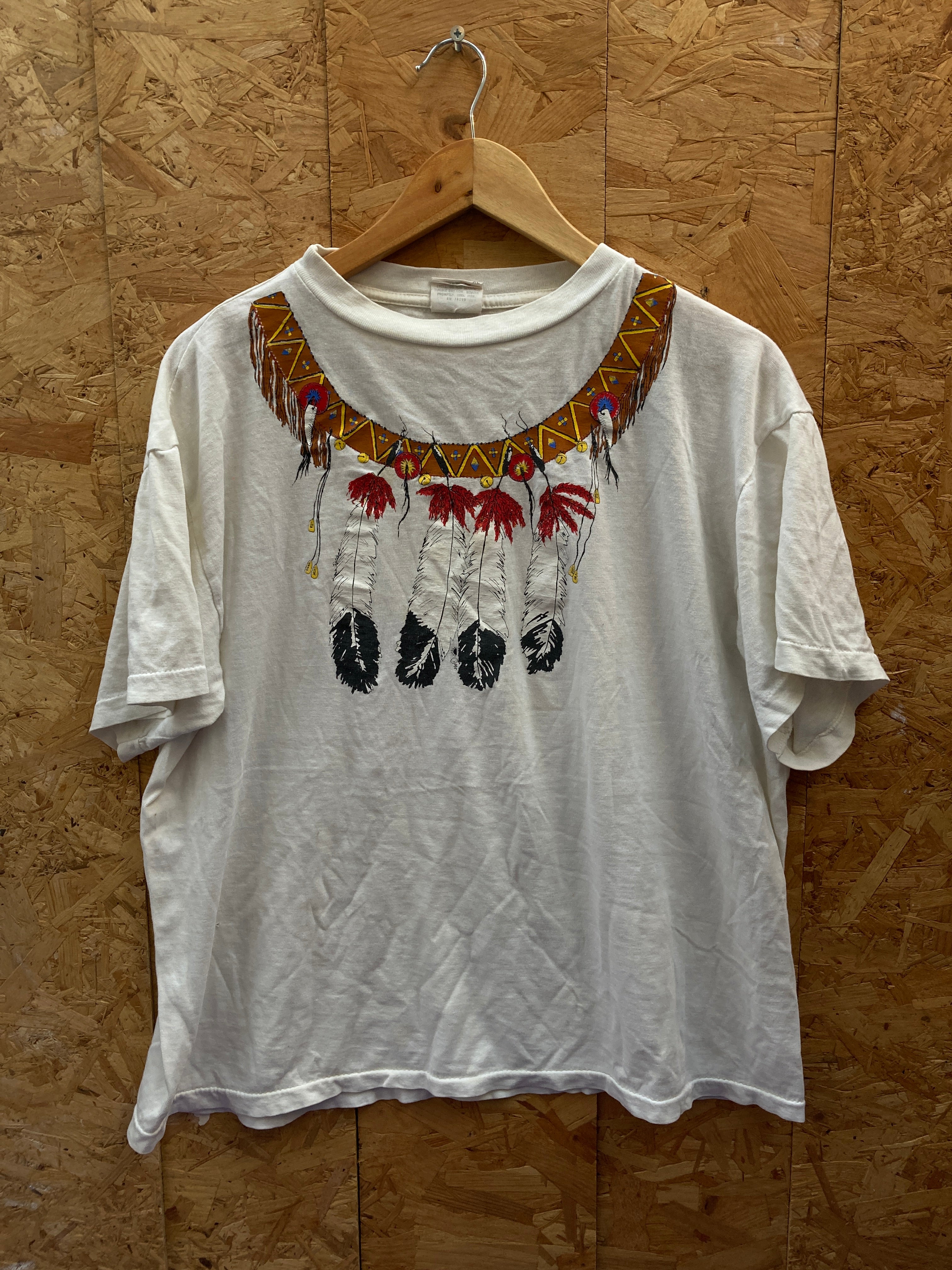 Vintage 90s Native American feather garland single stitch white t-shirt size XL