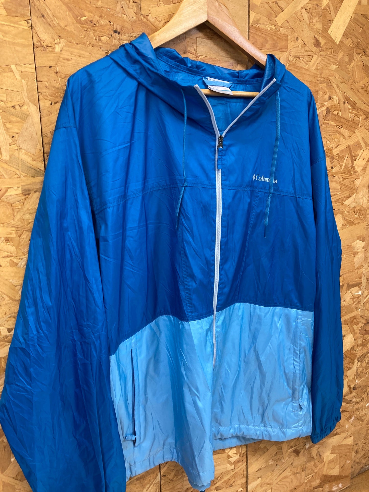 Vintage Y2K Columbia two tone blue waterproof lightweight rain jacket size XXL