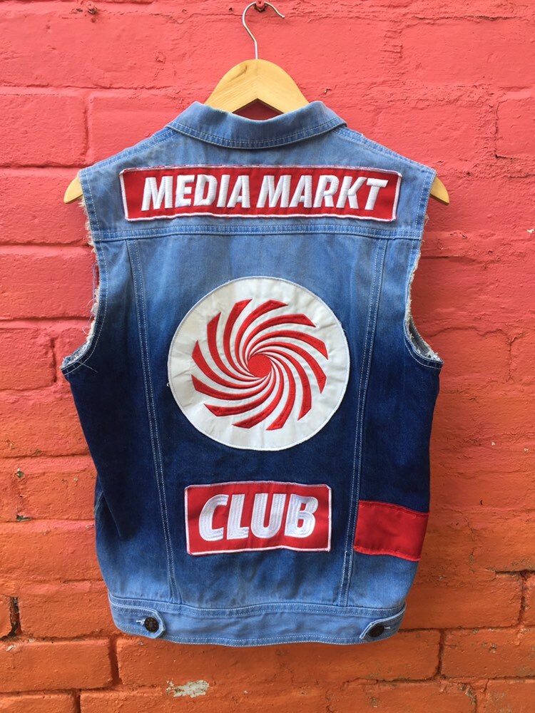 Vintage Y2K blue denim sleeveless MediaMarkt promo battle jacket red Japanese style patches size med
