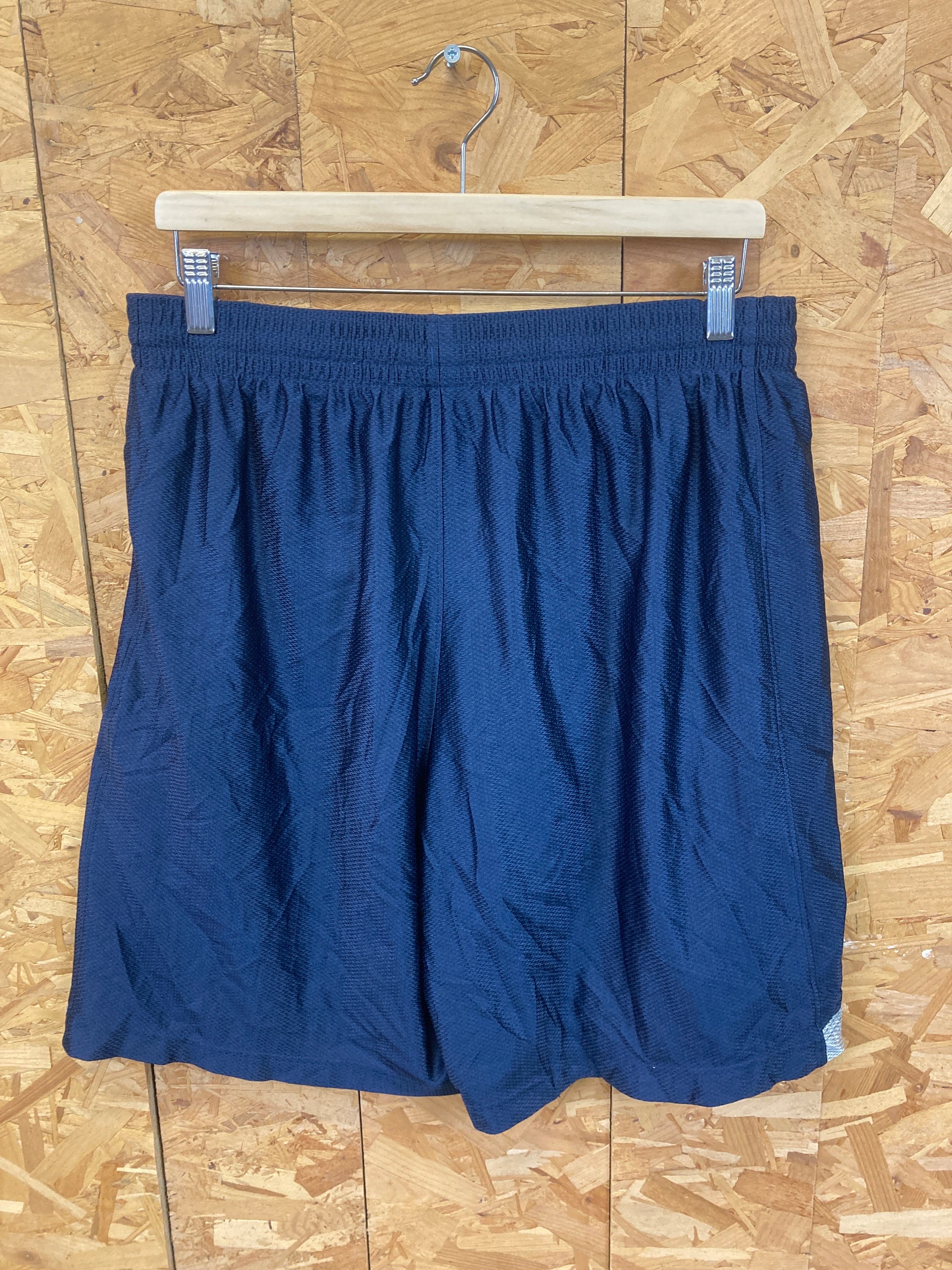 Vintage Y2K Nike navy blue mesh basketball shorts size XL