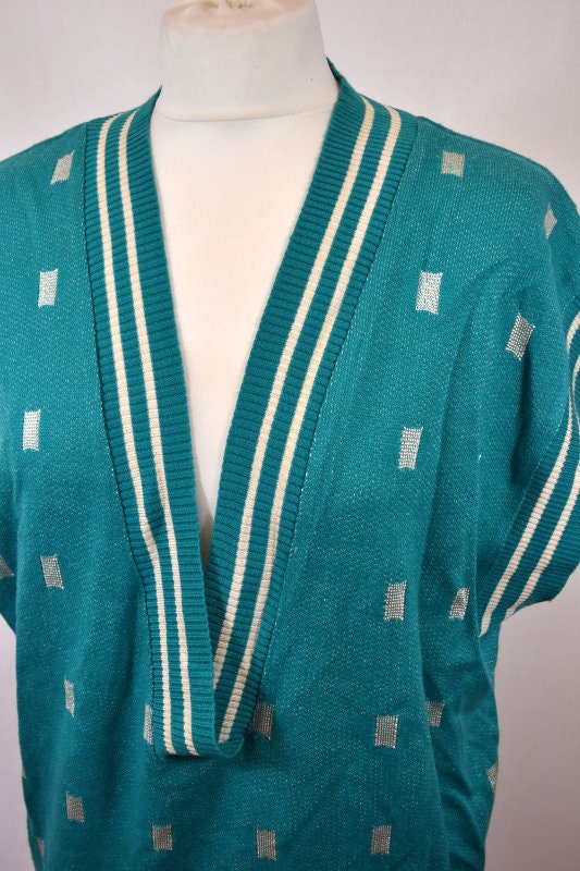 Vintage 80s ladies turquoise & white tank top jumper plunging v-neck size large