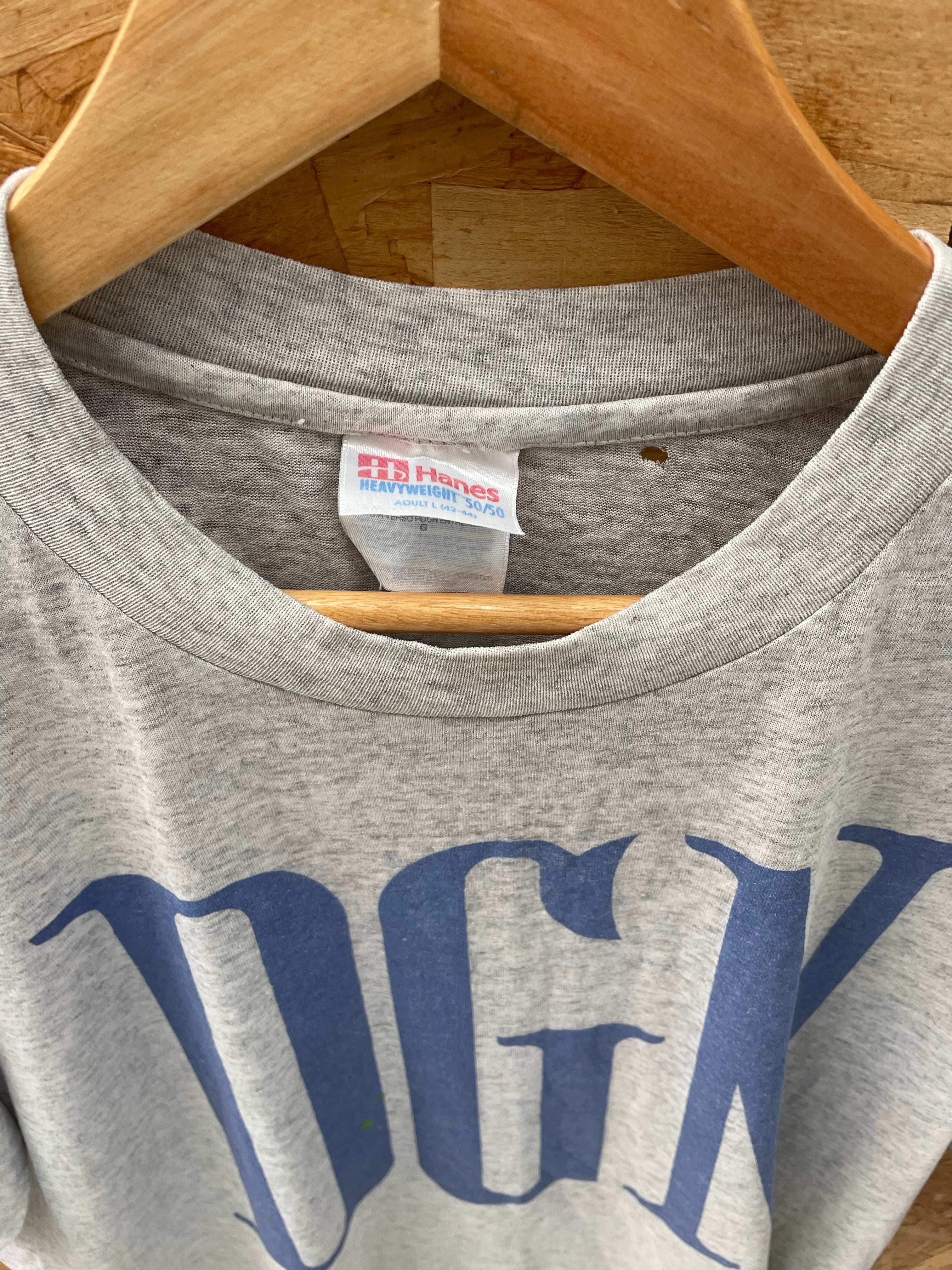 Vintage 90s Thrashed Single Stitch Hanes T-Shirt DGN Gray - Size L