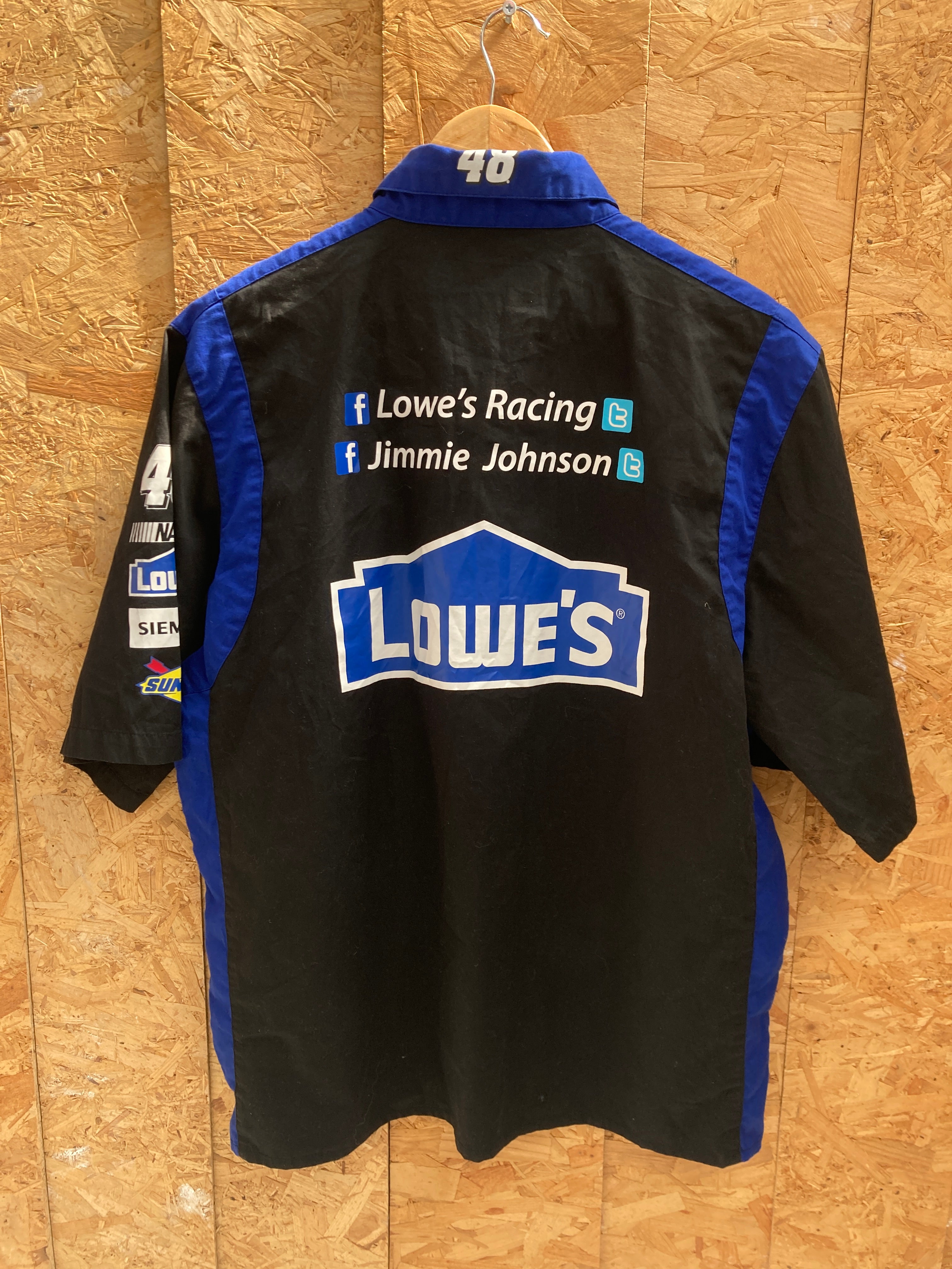 Vintage Y2K Jimmie Johnson Lowes Hendrick NASCAR team racing shirt size large