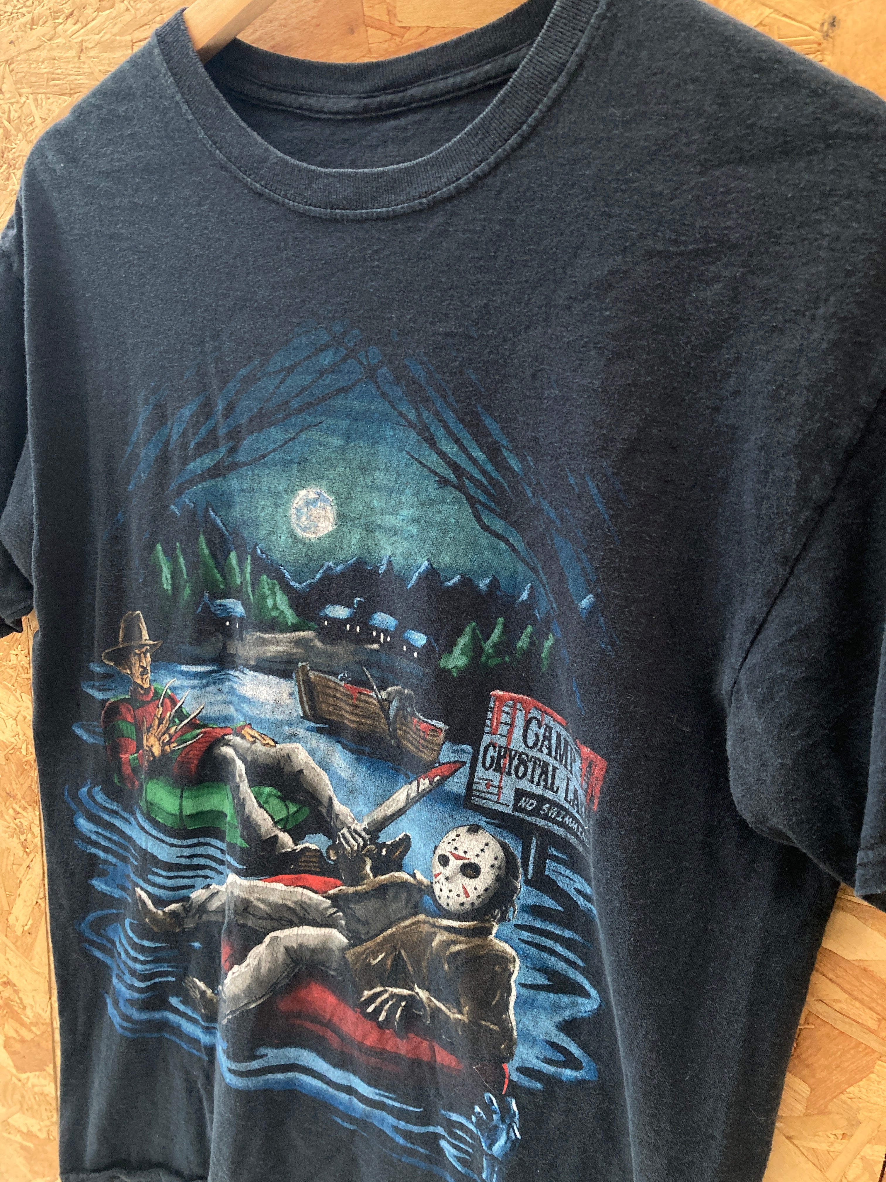 Vintage Y2K Nightmare on Elm Street camp crystal lake t-shirt size medium