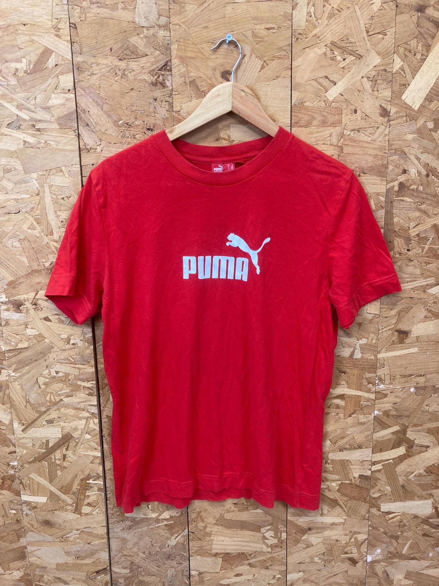 Vintage Y2K Puma ladies red spell out t shirt size medium