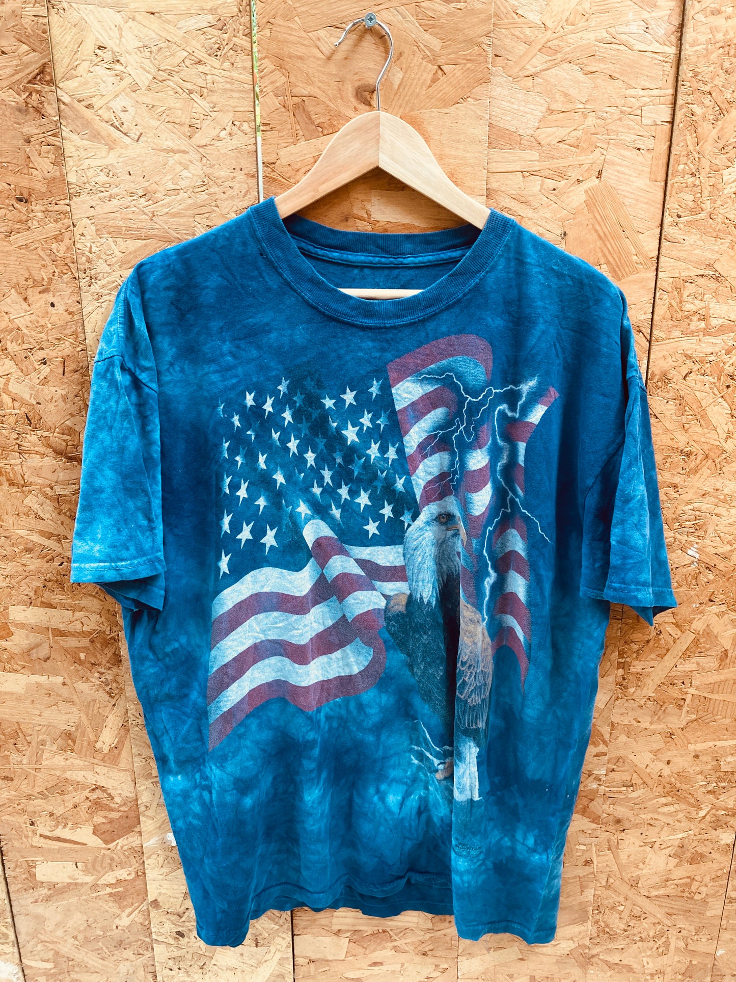 Vintage 90s The Mountain USA flag & eagle tie dye blue souvenir t-shirt size XL