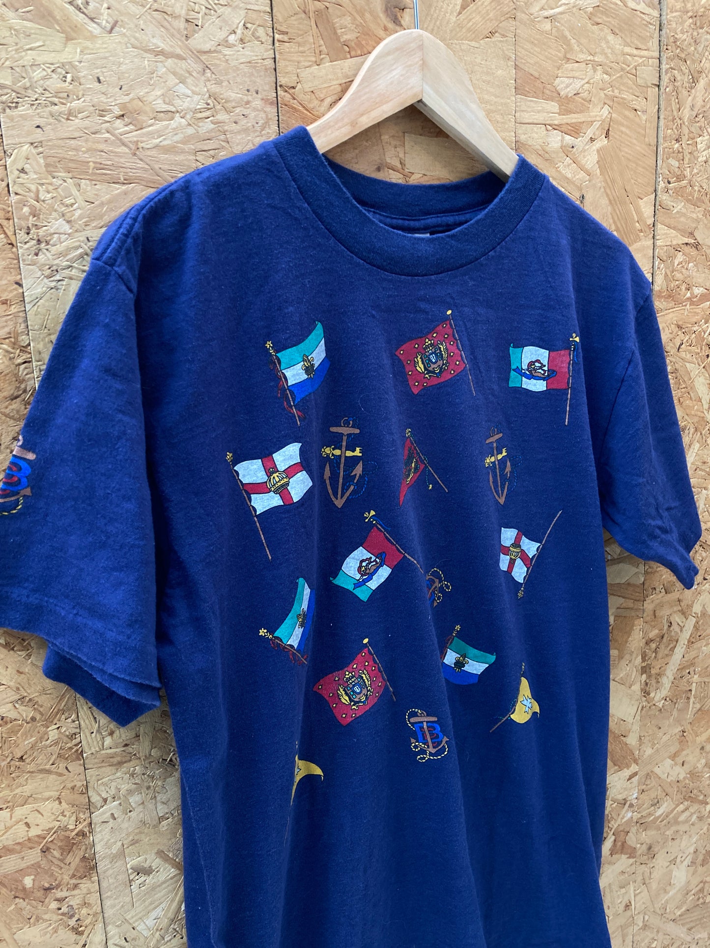 Vintage 90s nautical flags navy blue single stitch souvenir t-shirt size large