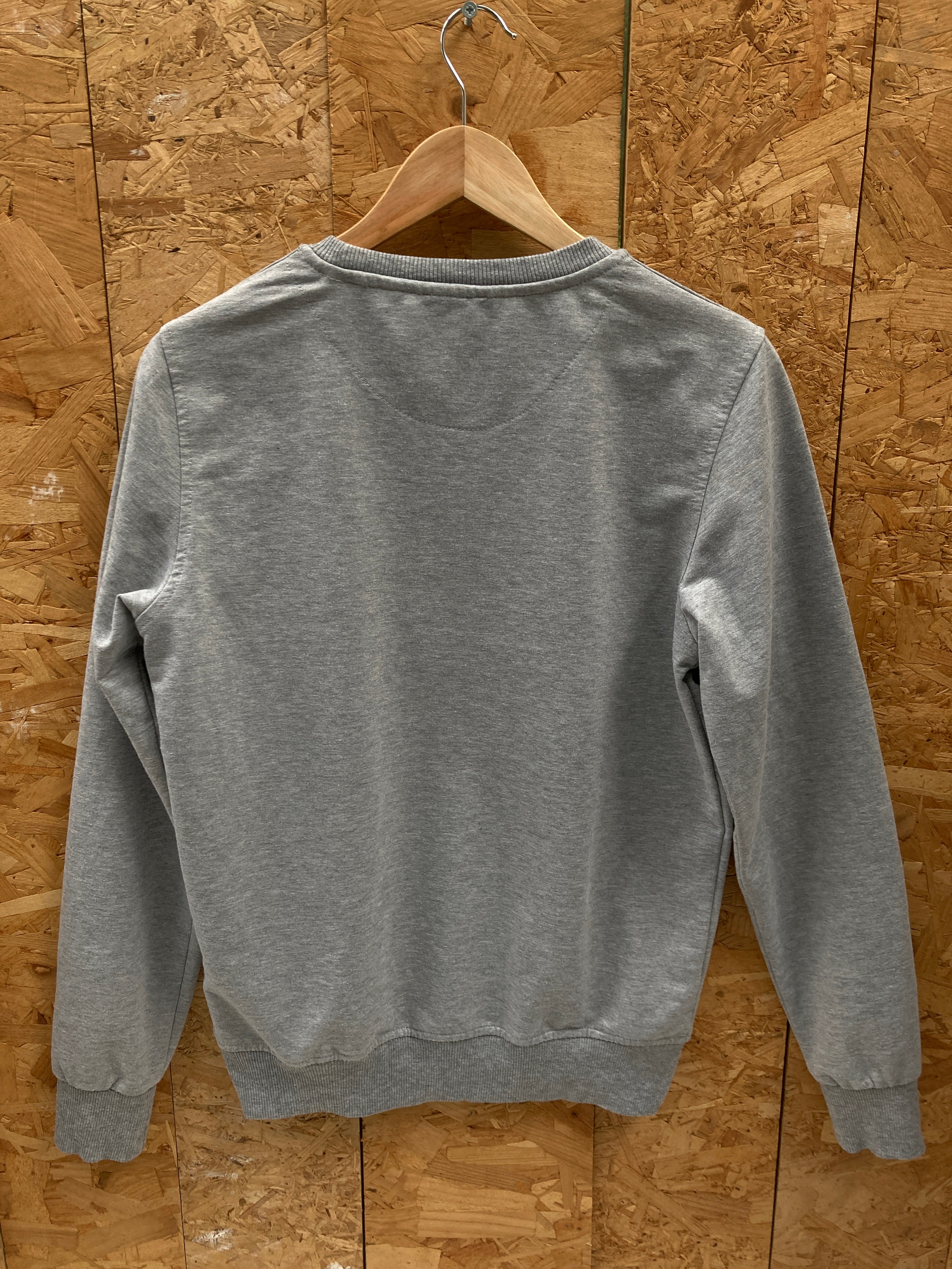 Vintage Y2K grey spell out Champion USA sweater size medium