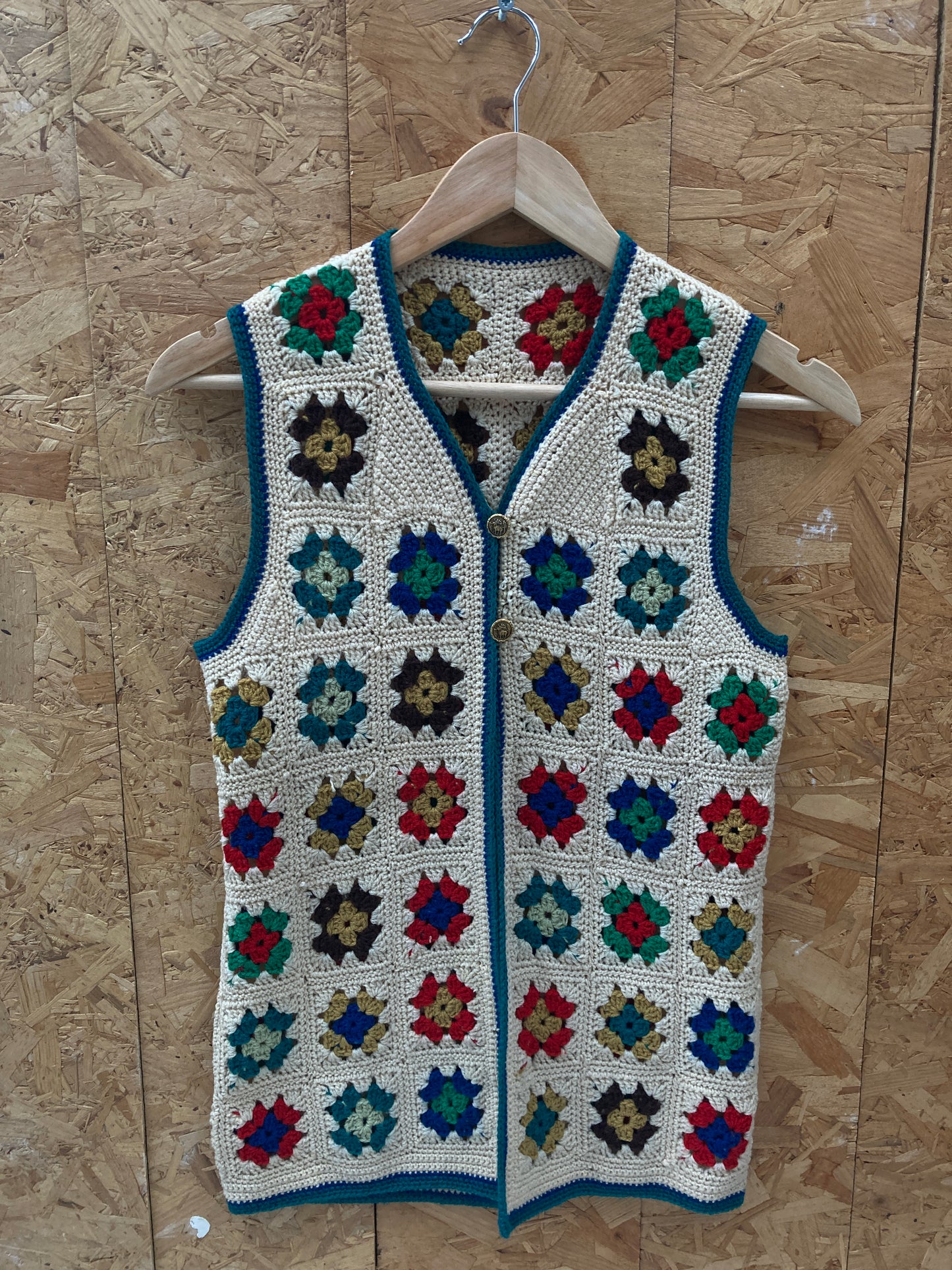 Vintage 70s women's beige & multicoloured crochet knitted hand made vest top