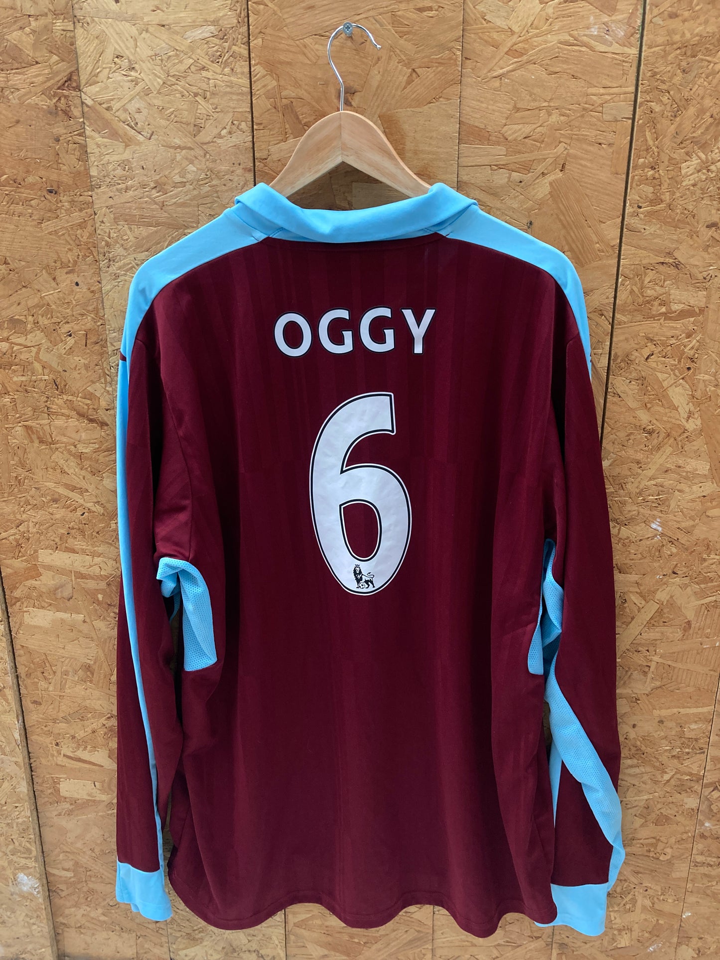 Vintage long sleeve 1 off West Ham OGGY name print puma jersey size XXXL