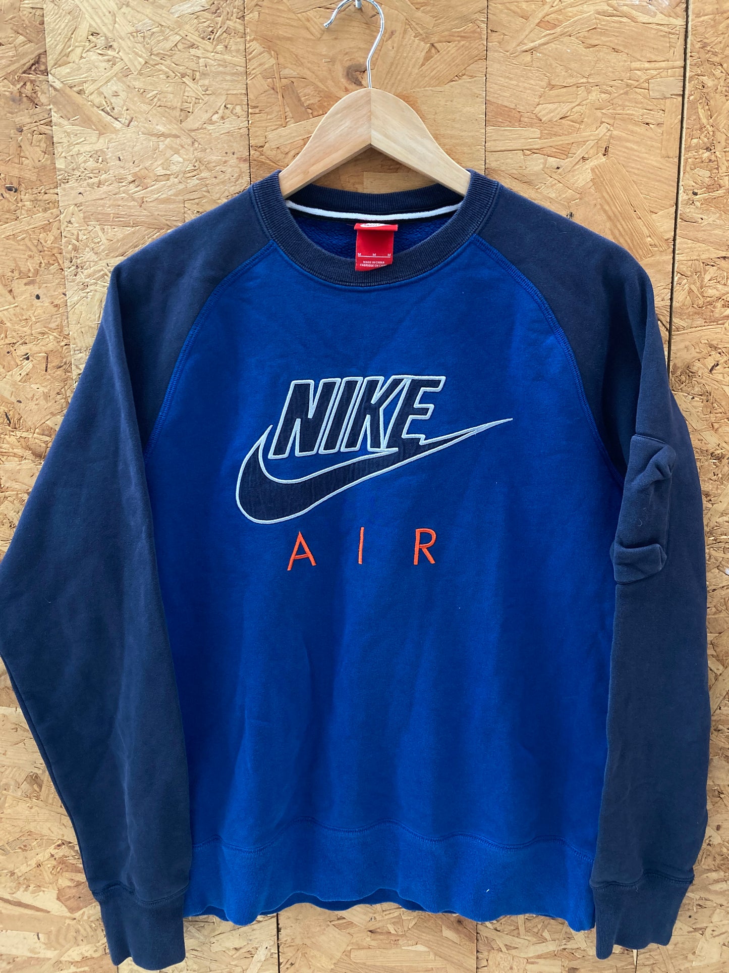 Vintage Y2K navy blue black Nike Air swoosh embroidered sweater size medium