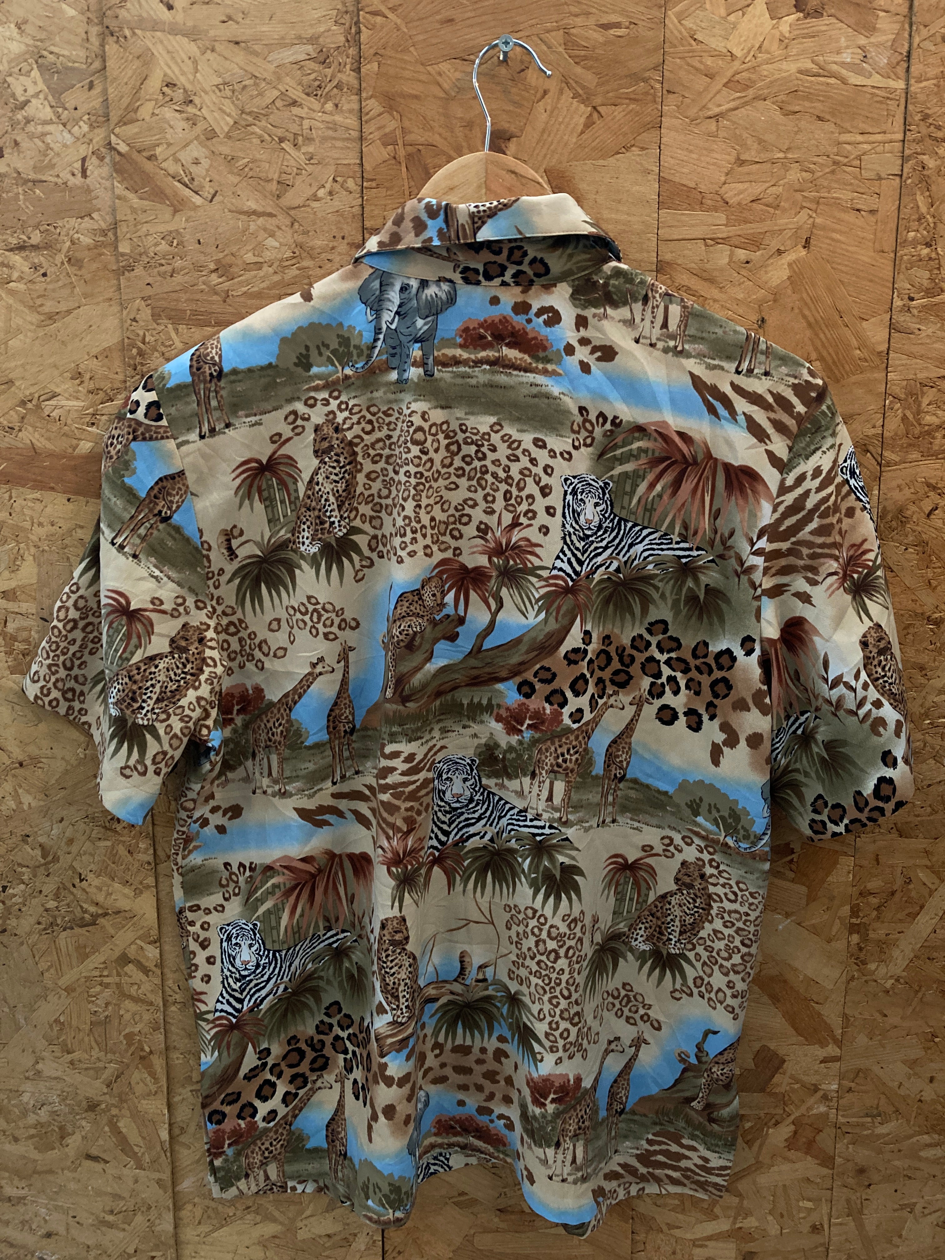 Vintage 90s safari scene pattern ladies Hawaiian blouse size small by Bonworth