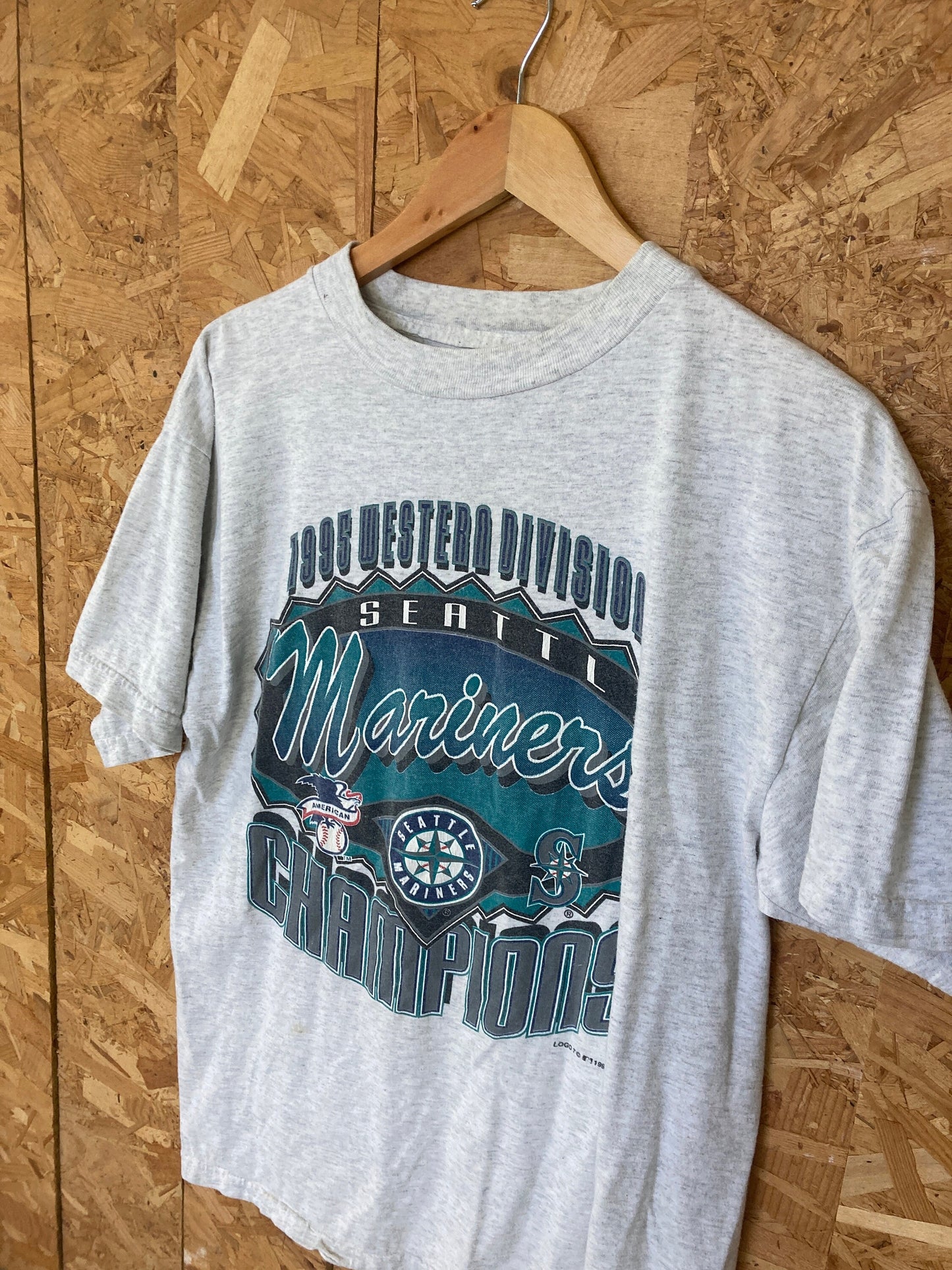 Vintage 95 Seattle Mariners western division champions USA souvenir grey t shirt size XL