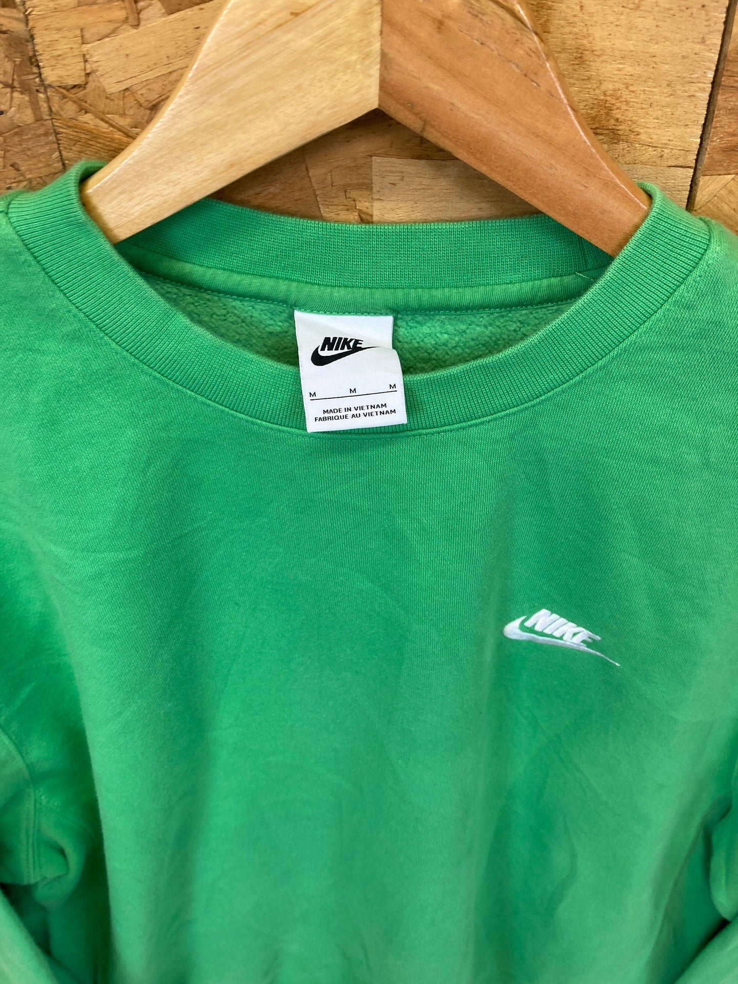 Vintage Y2K Nike minimal swoosh bright green crew neck sweater size medium oversized fit