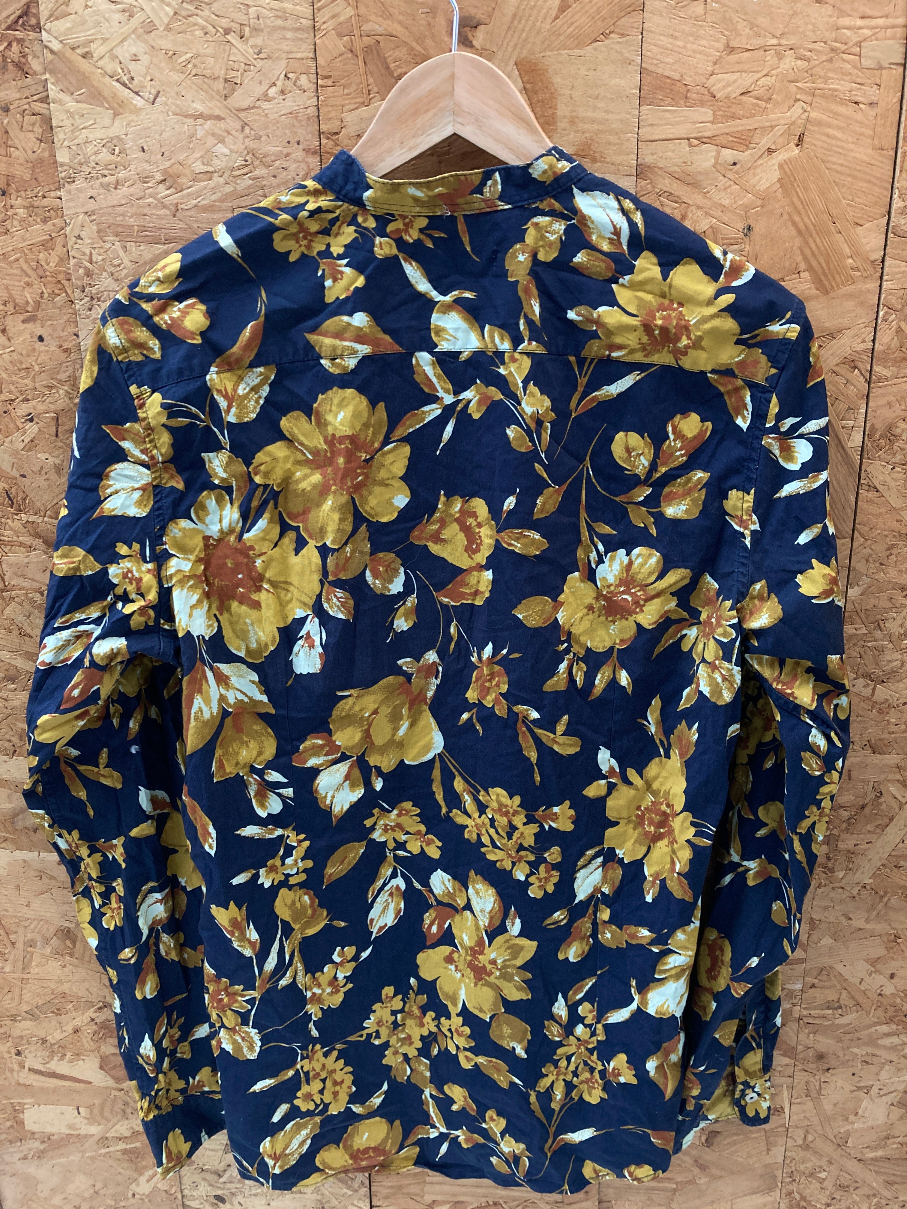 Vintage Y2K navy mustard floral pattern long sleeve mao collar shirt size medium
