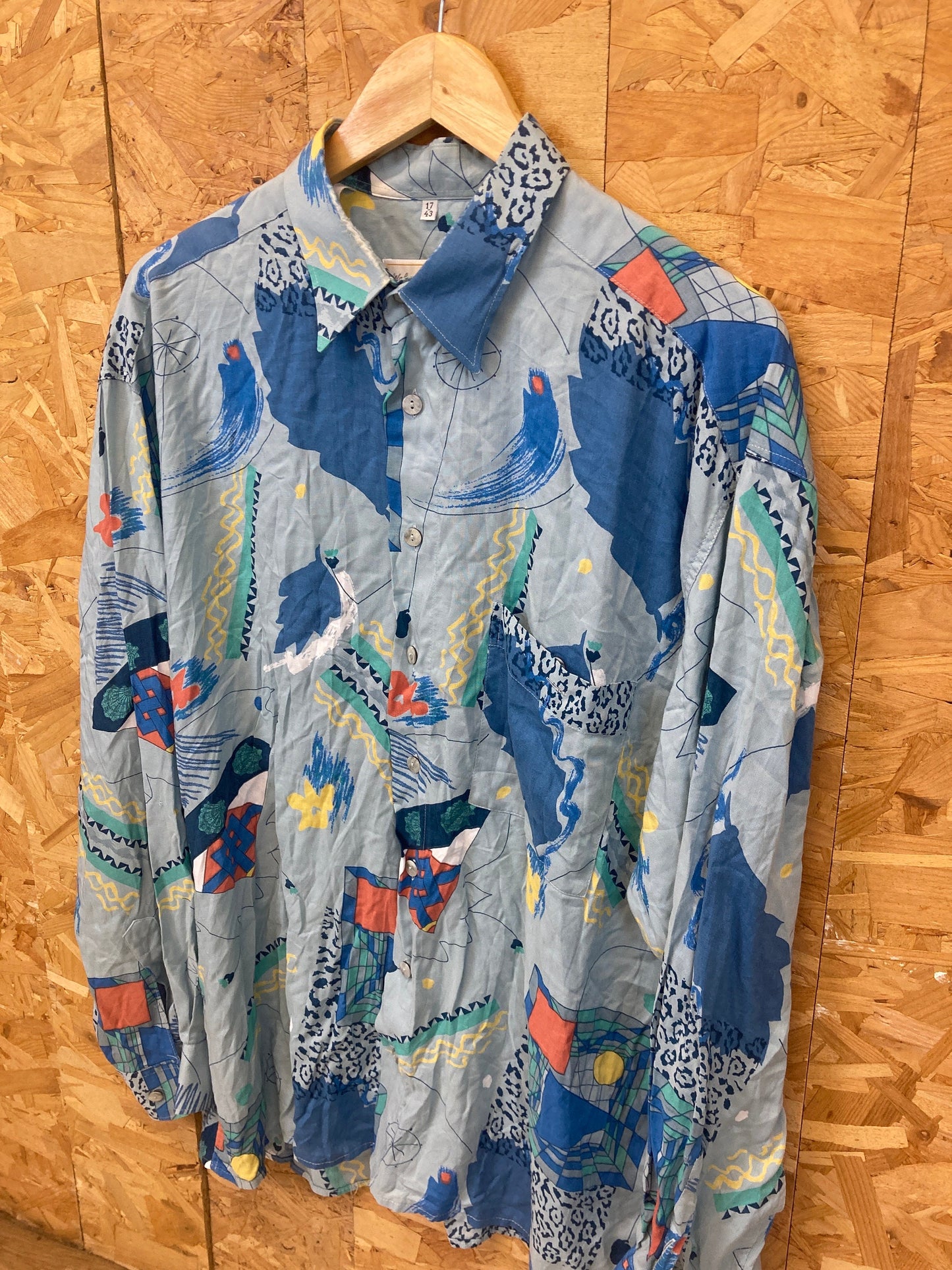 Vintage 90s pastel blue nautical themed crazy abstract pattern rayon long sleeve ugly party shirt si