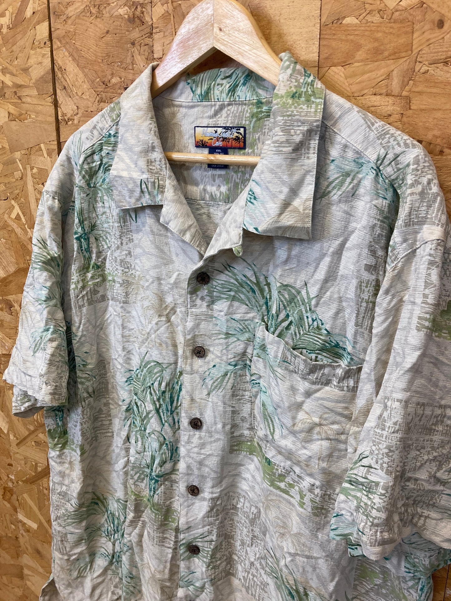 Vintage 90s green beige bamboo pattern 100% silk eccentric hawaiin shirt size XXL by H Jack Cafe