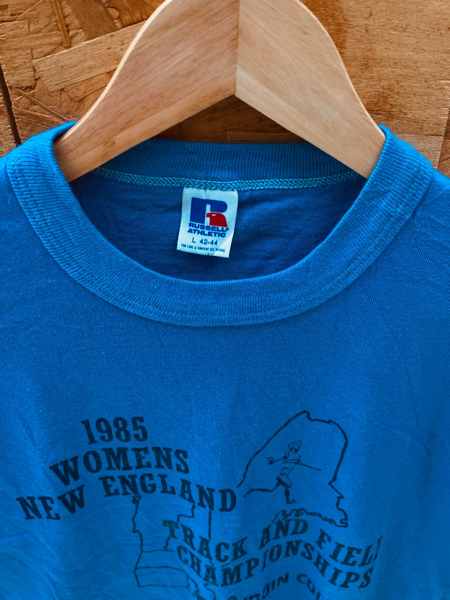 Vintage 80s New England Track & Field single stitch souvenir t-shirt size large