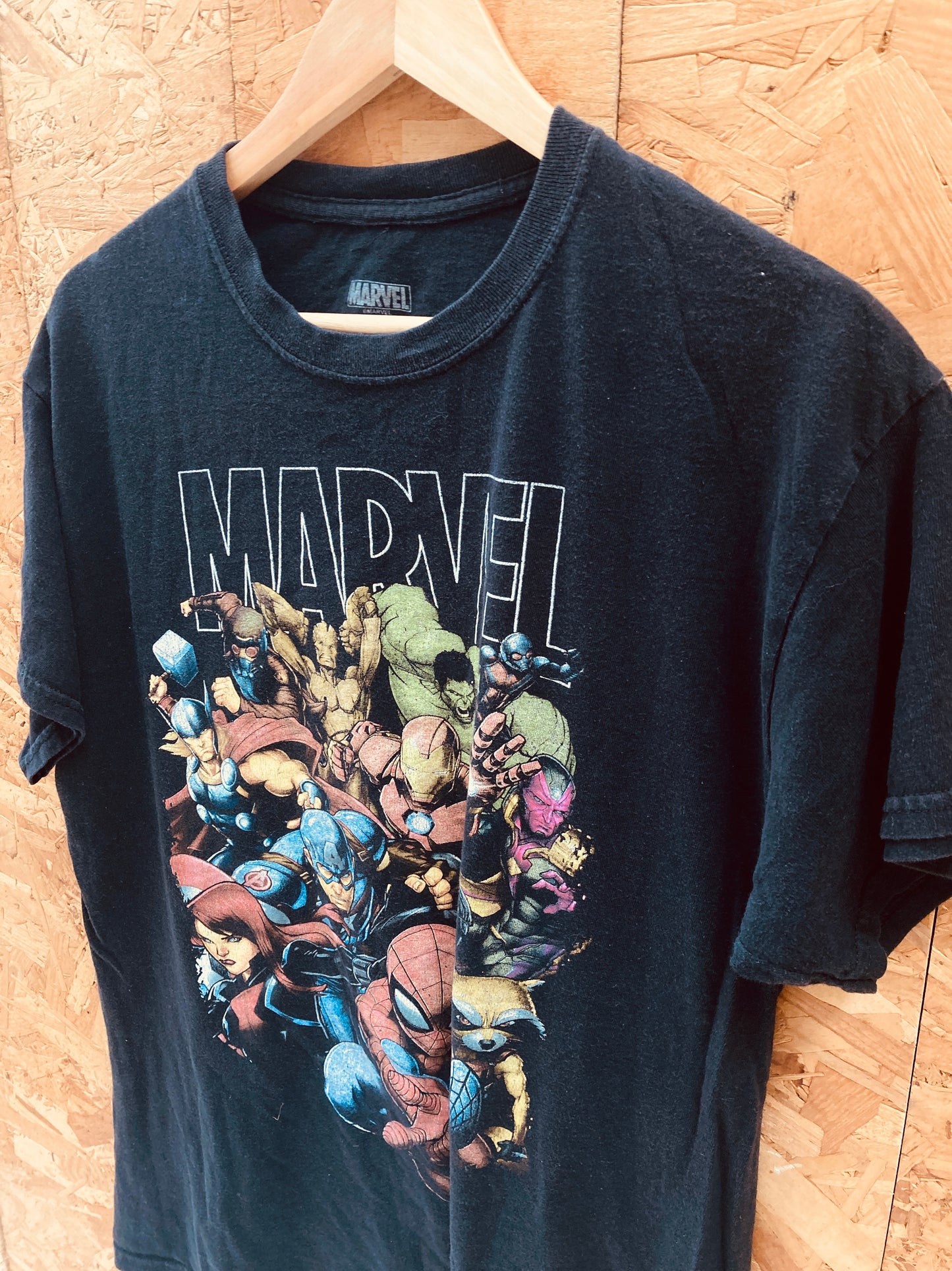 Vintage Y2K Marvel Comics super heroes black faded souvenir t-shirt size large