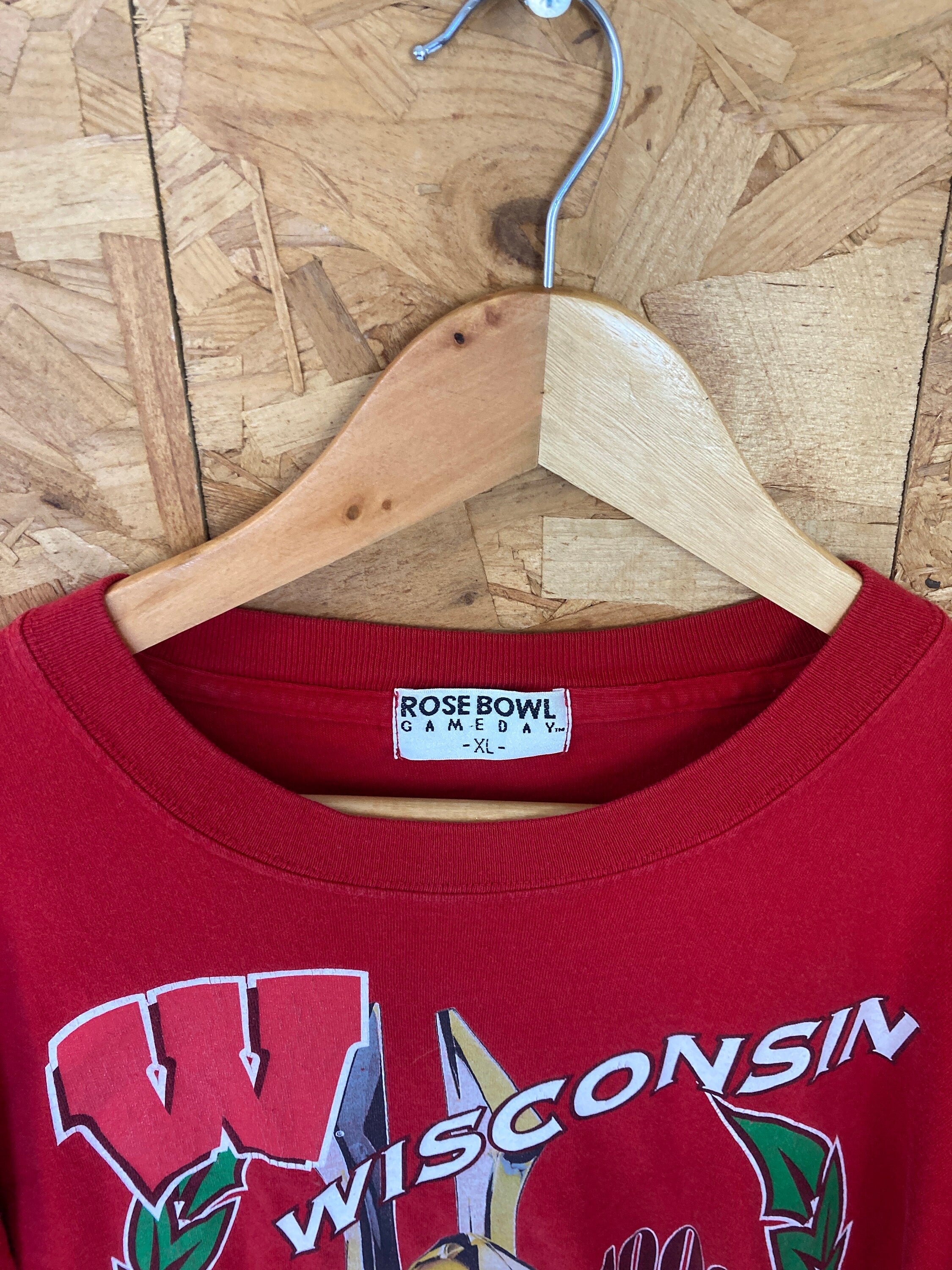 Vintage 99 Wisconsin Rose Bowl champions red USA souvenir tshirt size XL