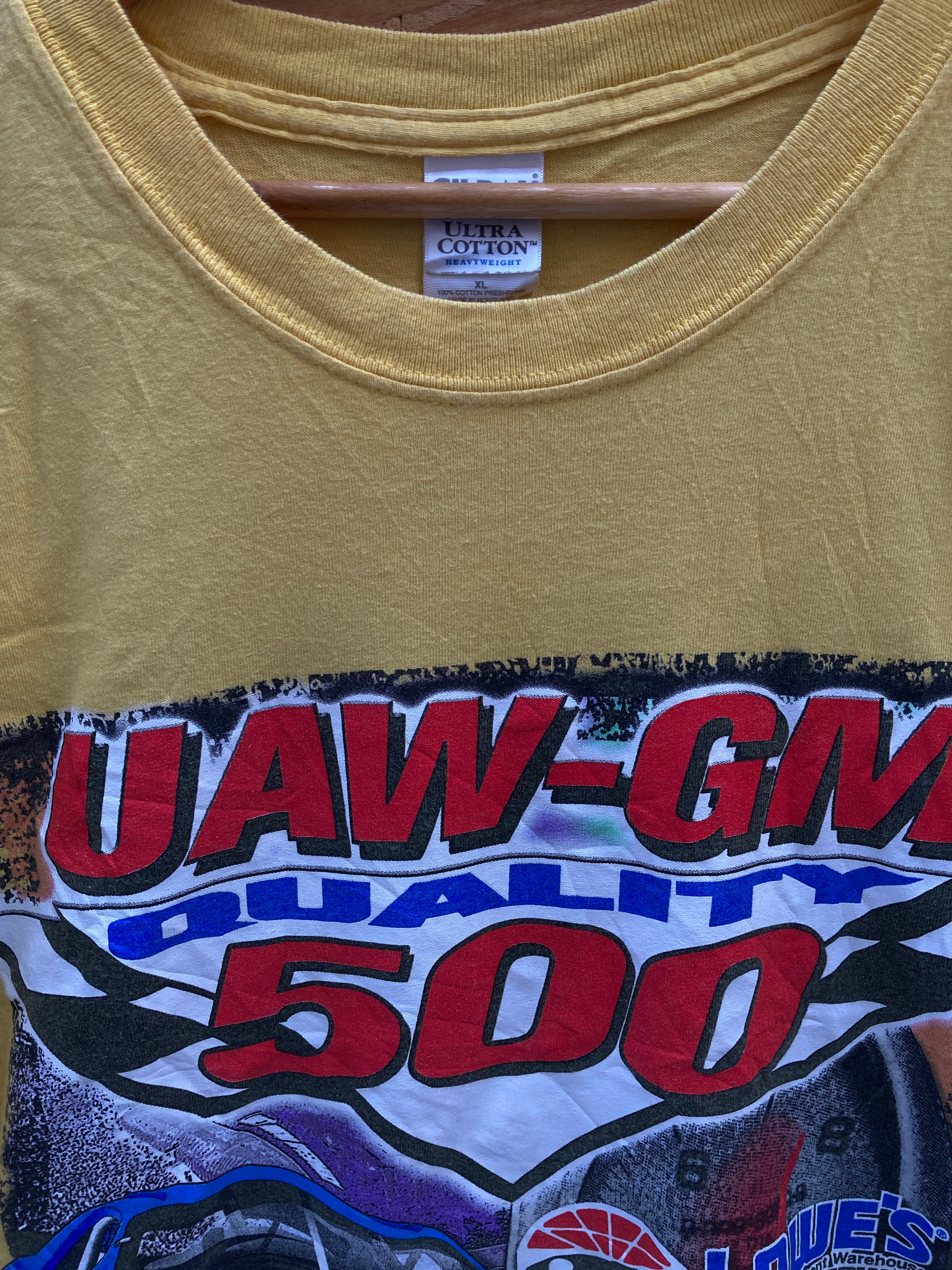 Vintage yellow NASCAR Lowes quality 500 race souvenir t-shirt size XL by Gildan