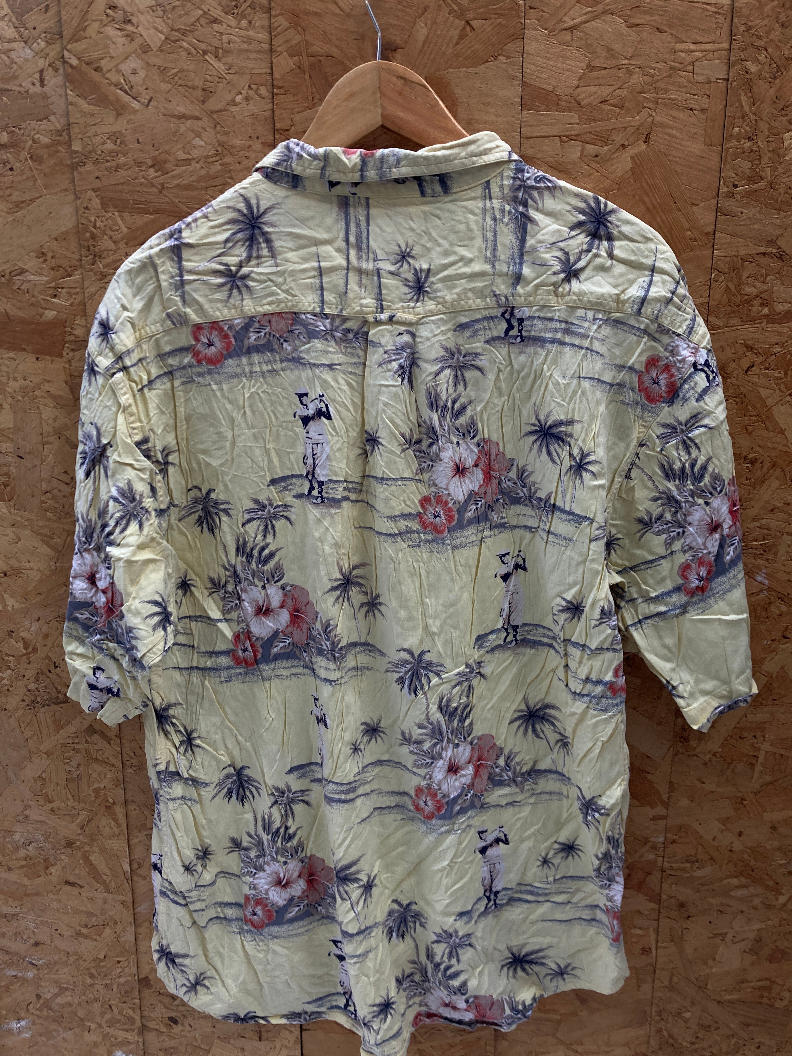 Vintage 90s rayon cotton pastel yellow golf player floral Hawaiian shirt size XL