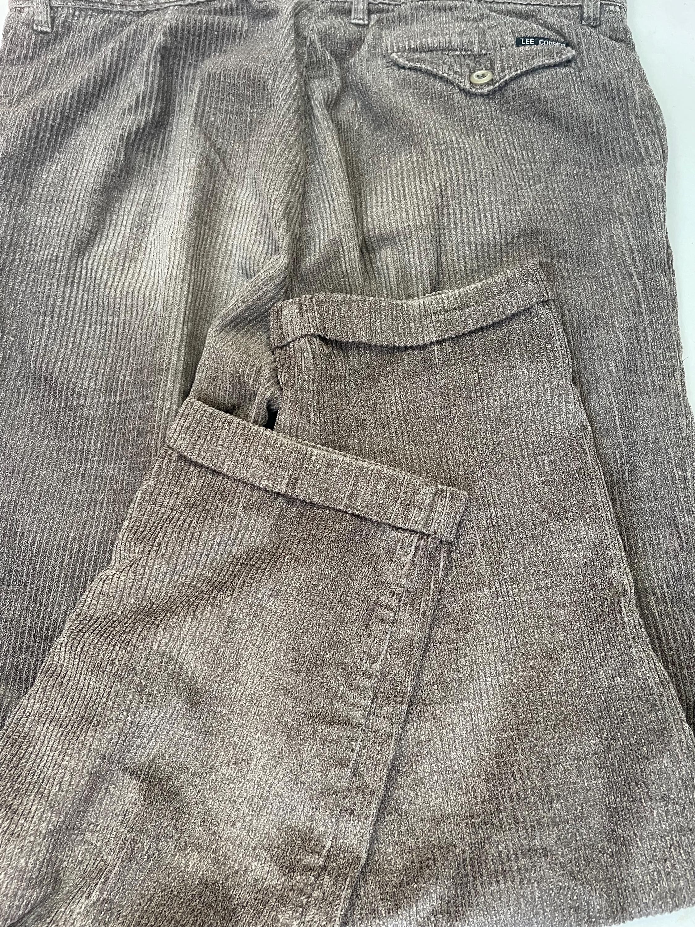 Vintage 90s light brown relaxed baggy jumbo corduroy trousers size W38 L29 by Lee Cooper