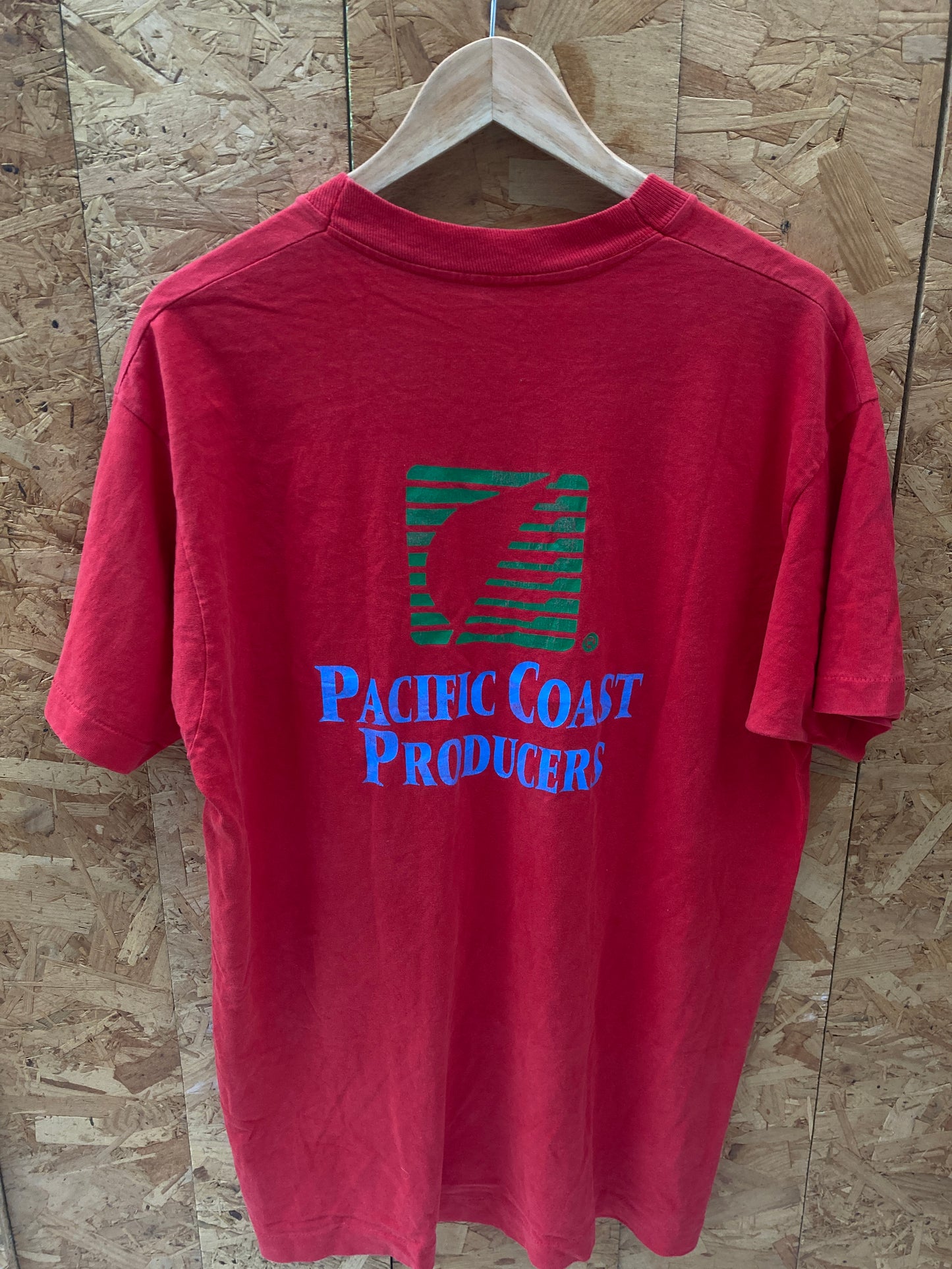 Vintage 90s Pacific Coast Producers red souvenir single stitch t-shirt size XL