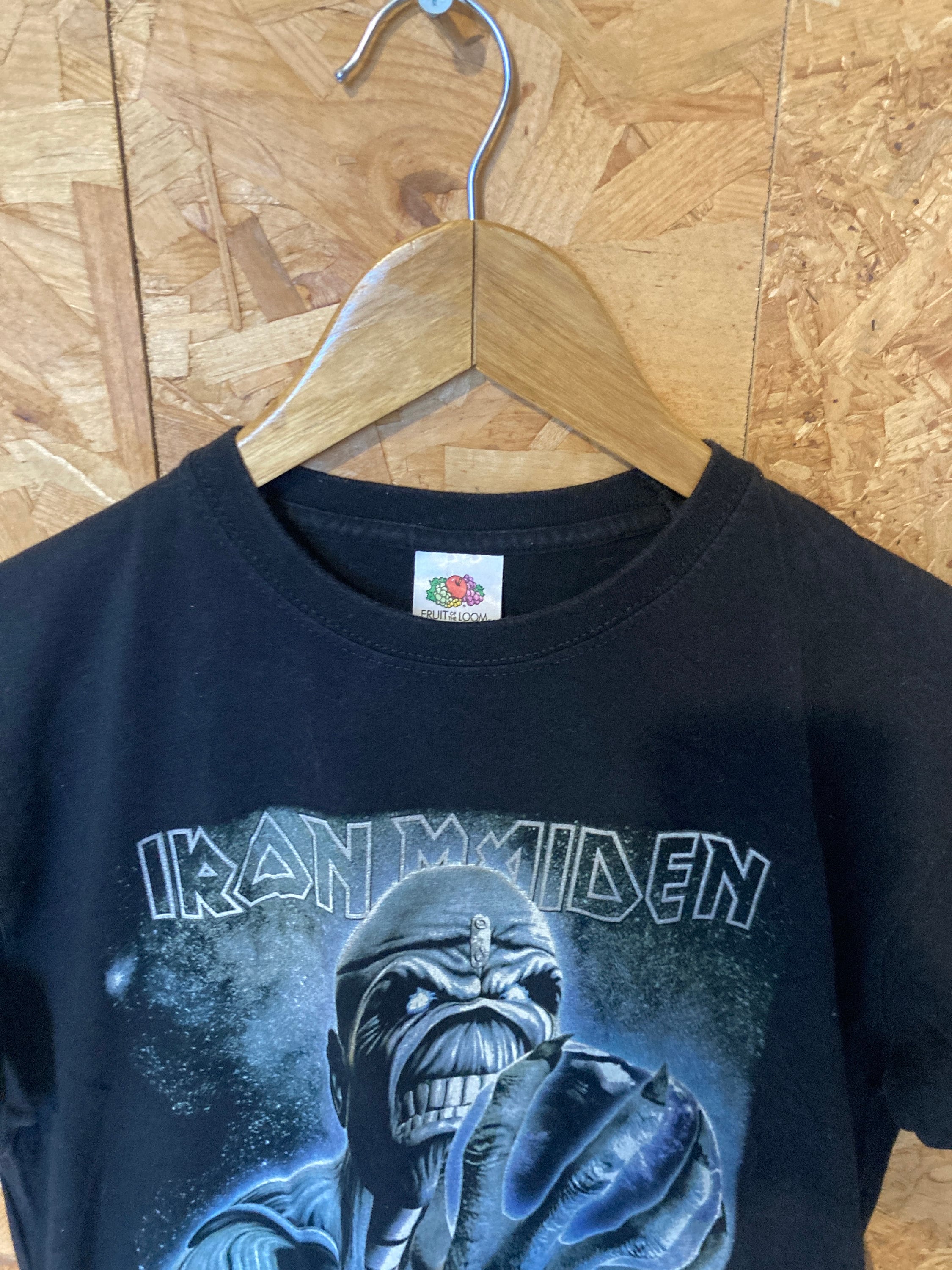 Vintage 00s Iron maiden Different World metal rock band t shirt size small