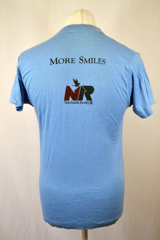 Vintage 80s light blue 'Miles Of Smiles' Atlanta USA marathon souvenir t-shirt size large