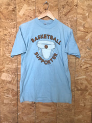 Vintage 70s Basketball Supporter quirky USA souvenir pale baby pastel blue t-shirt size large