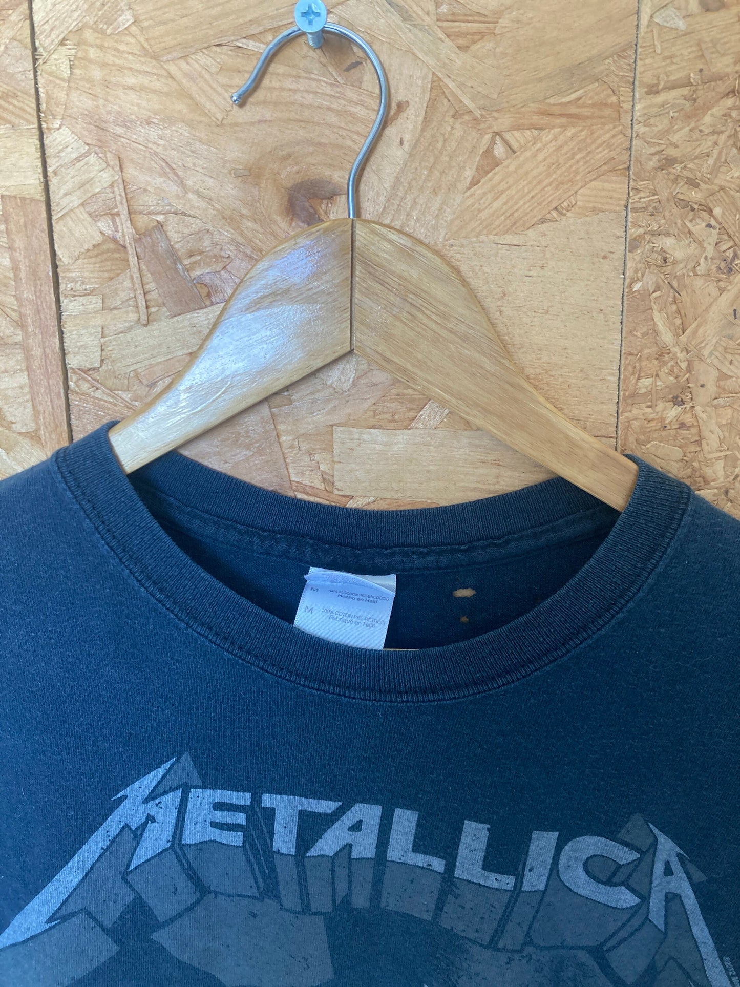 Vintage Metallica Europe tour 2012 Grungy faded metal band t-shirt size medium