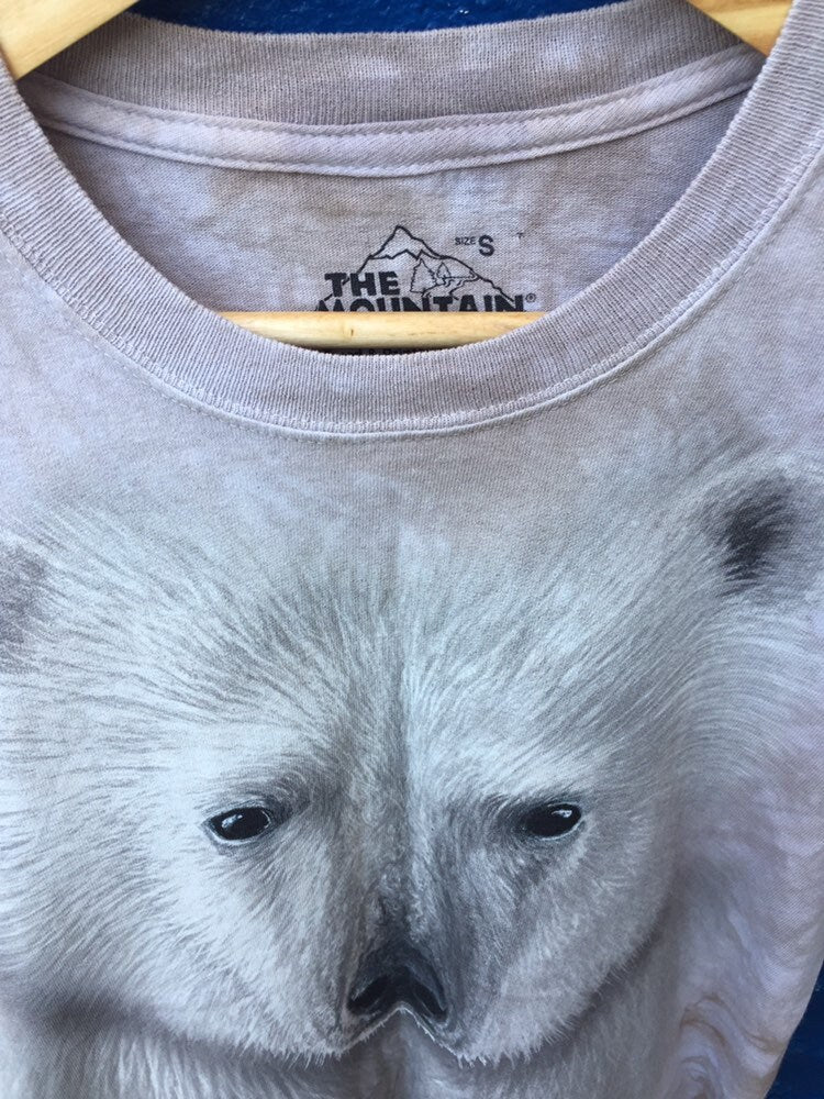 Vintage beige nature animal scene polar bear tie dye t-shirt by The Mountain size small