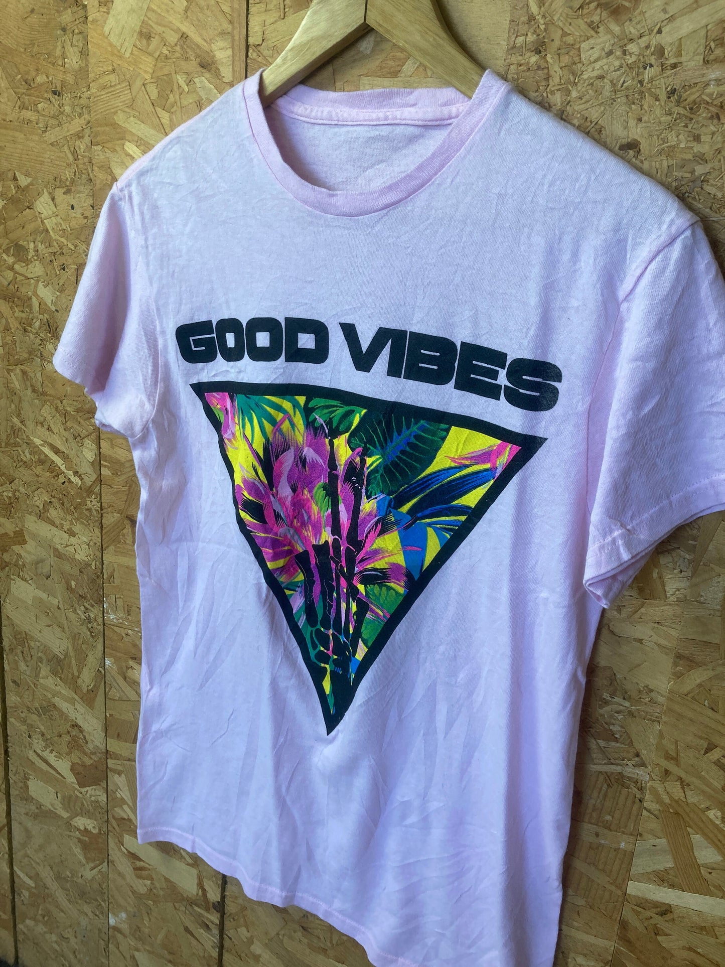 Vintage 90s light pastel pink Good Vibes skeleton hand  t-shirt size medium