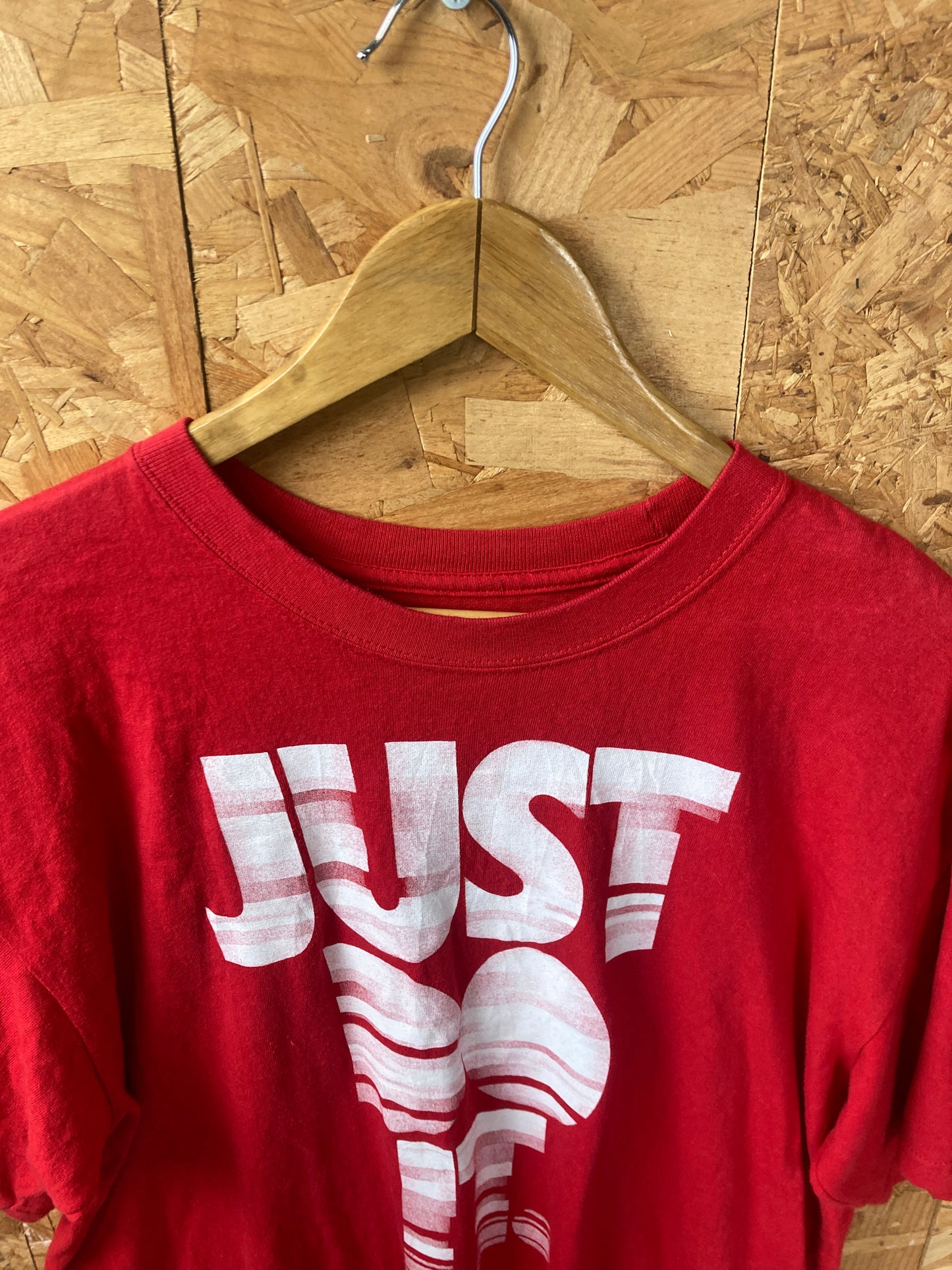 Vintage Y2K red white Nike Just Do It oversized t-shirt size large